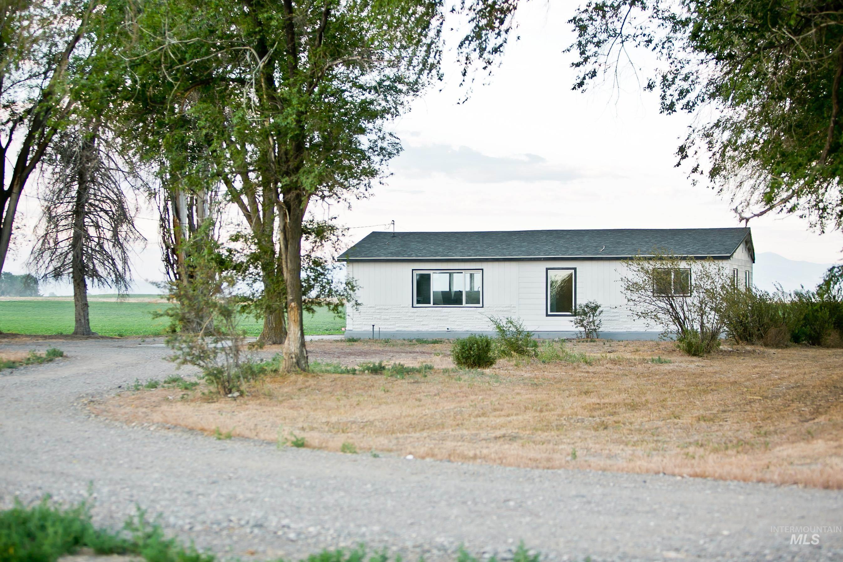 862 N 500 W, Rupert, Idaho 83350, 3 Bedrooms, 2 Bathrooms, Residential For Sale, Price $375,000,MLS 98993707