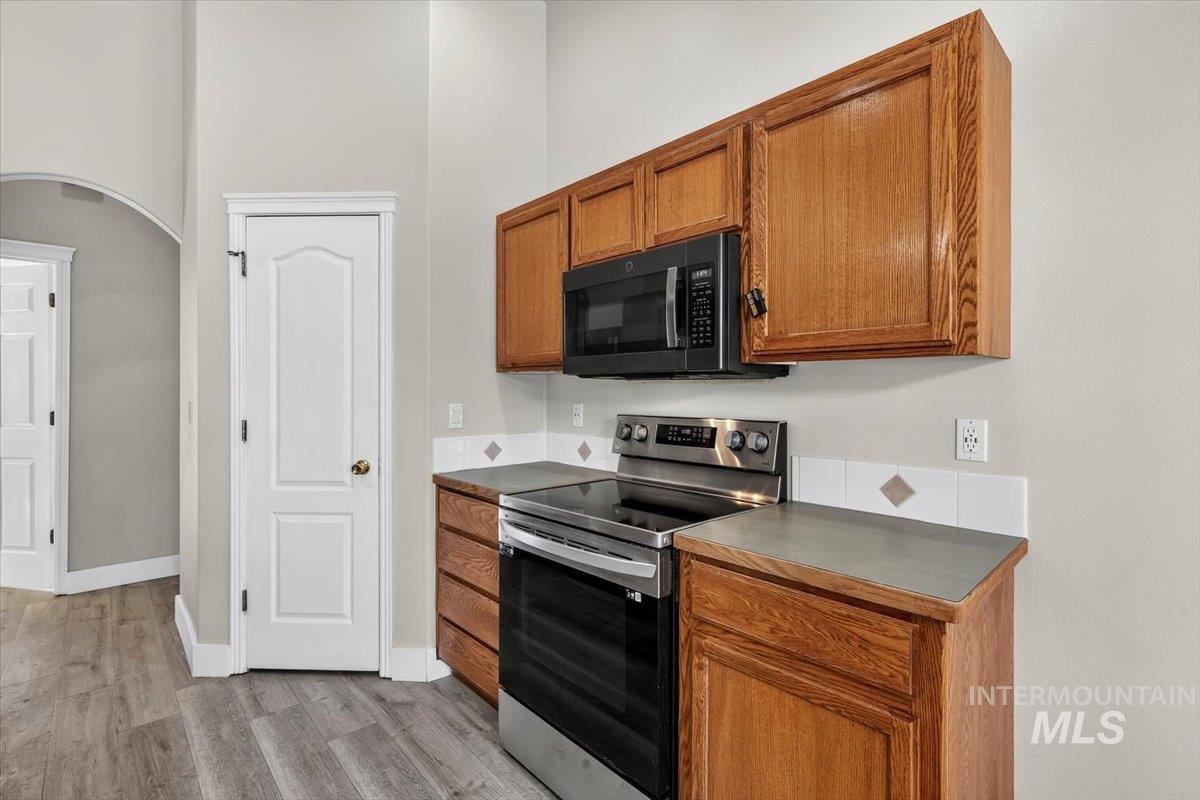 7741 N Dodgin Ave, Boise, Idaho 83714, 4 Bedrooms, 2 Bathrooms, Residential For Sale, Price $530,000,MLS 98993711