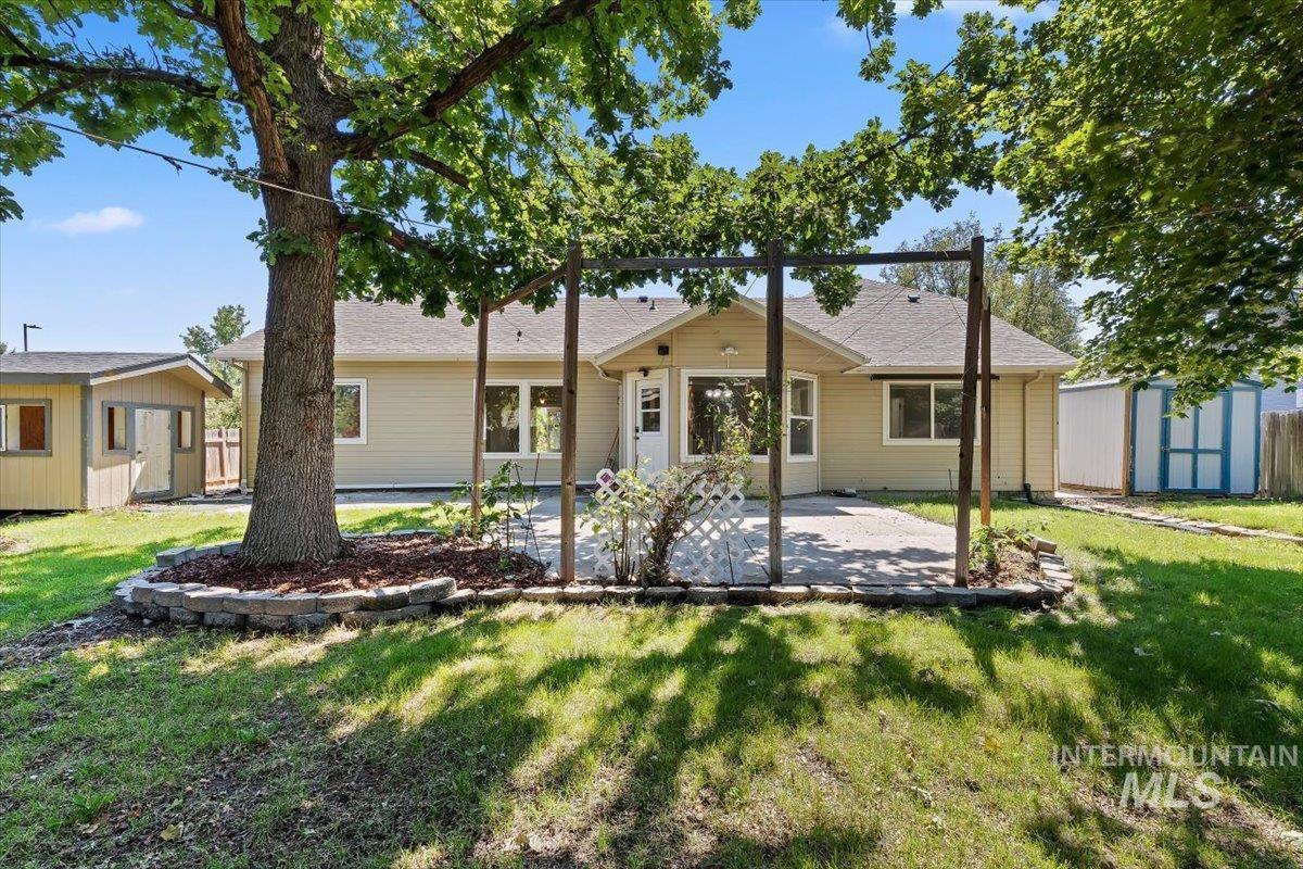 7741 N Dodgin Ave, Boise, Idaho 83714, 4 Bedrooms, 2 Bathrooms, Residential For Sale, Price $530,000,MLS 98993711