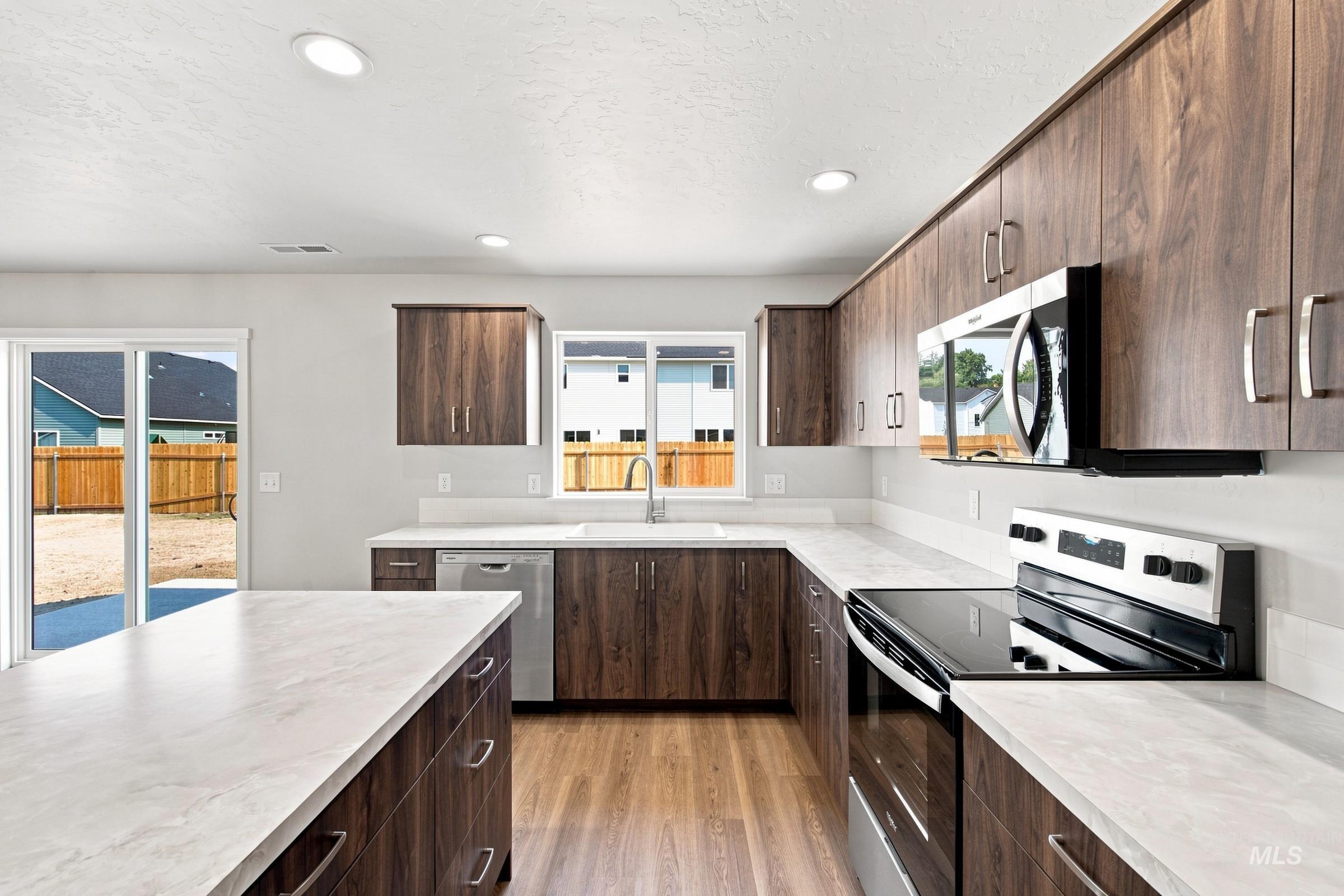 1486 Sunday River St, Middleton, Idaho 83644, 4 Bedrooms, 2.5 Bathrooms, Residential For Sale, Price $494,990,MLS 98993724