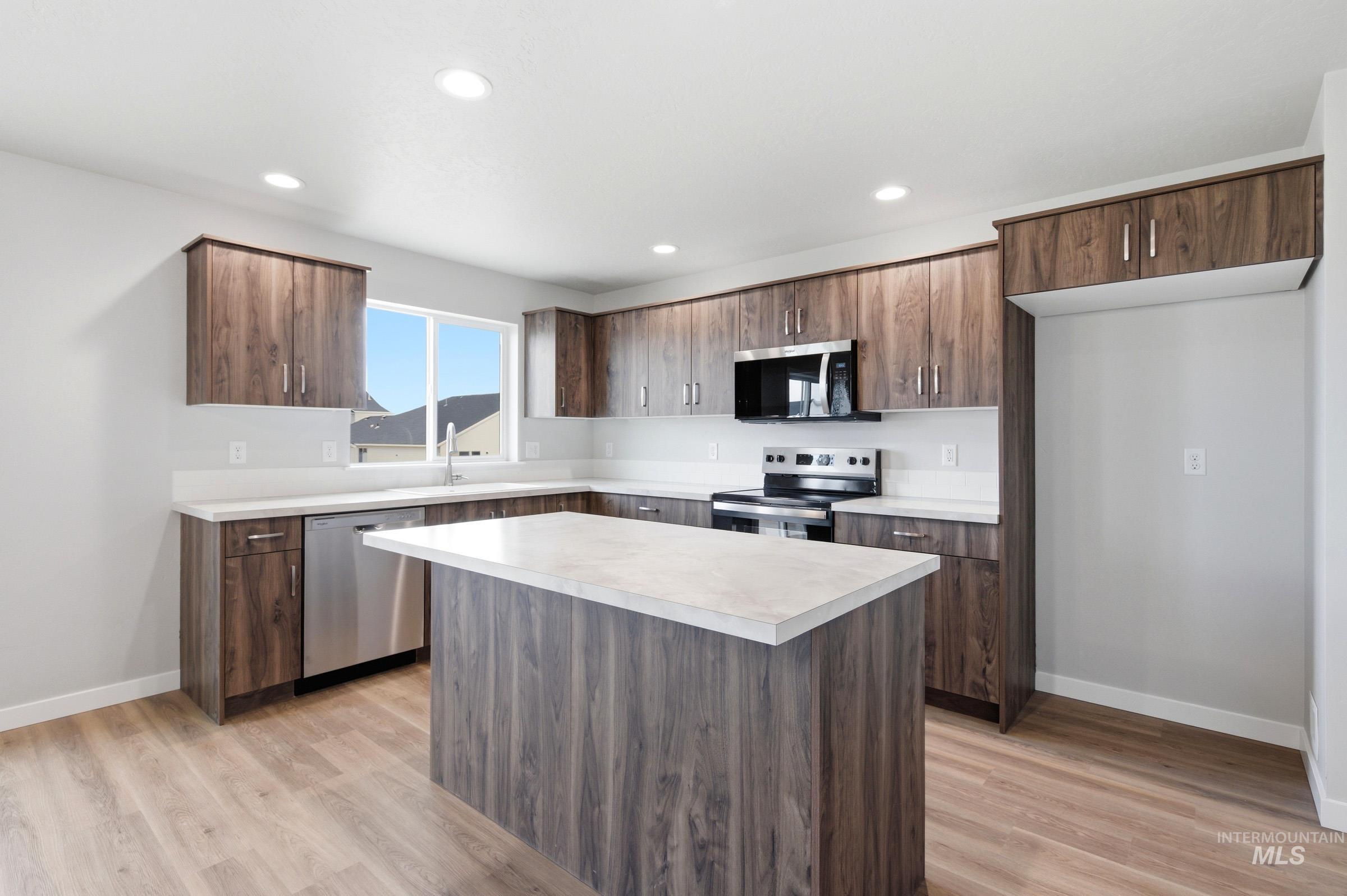 1486 Sunday River St, Middleton, Idaho 83644, 4 Bedrooms, 2.5 Bathrooms, Residential For Sale, Price $494,990,MLS 98993724