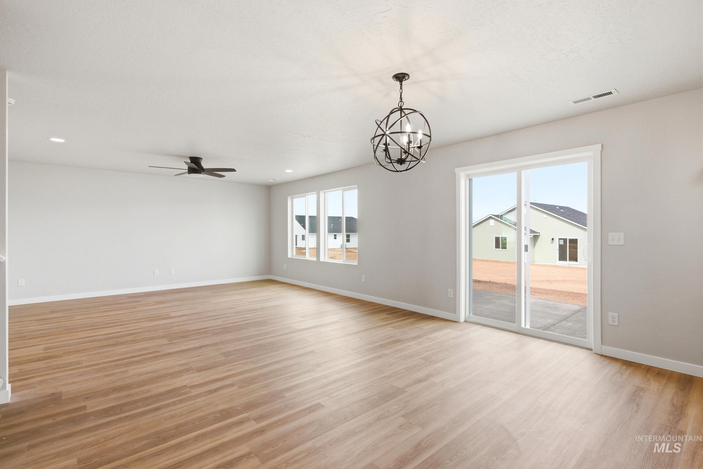 1486 Sunday River St, Middleton, Idaho 83644, 4 Bedrooms, 2.5 Bathrooms, Residential For Sale, Price $494,990,MLS 98993724