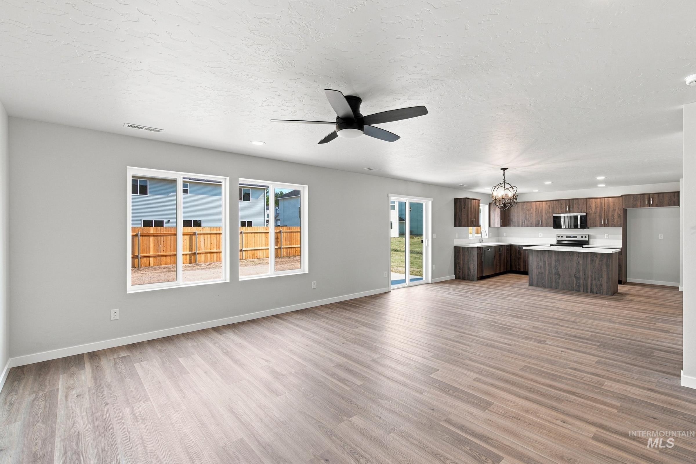 1486 Sunday River St, Middleton, Idaho 83644, 4 Bedrooms, 2.5 Bathrooms, Residential For Sale, Price $494,990,MLS 98993724