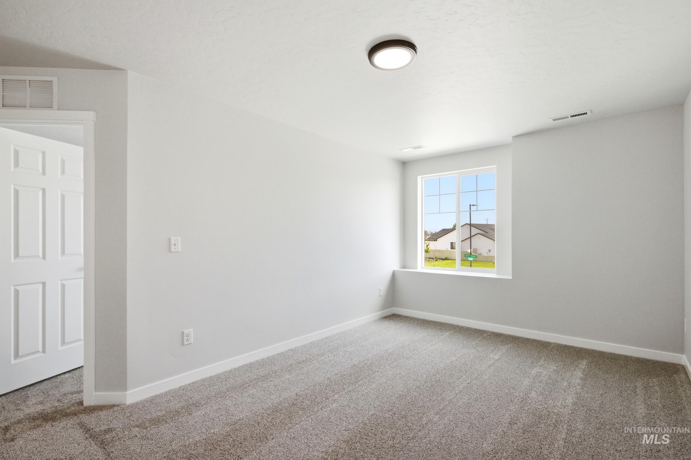 1518 Sunday River St, Middleton, Idaho 83644, 5 Bedrooms, 2.5 Bathrooms, Residential For Sale, Price $559,990,MLS 98993725