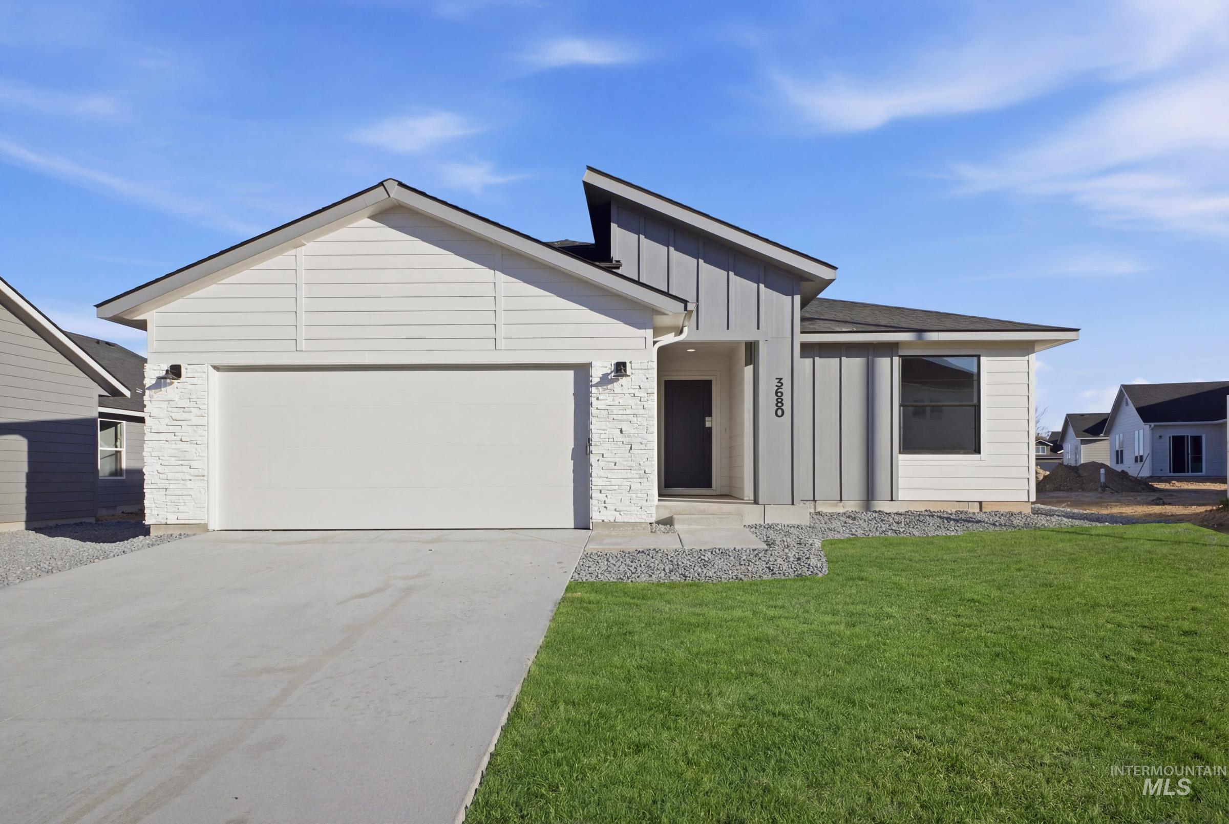 17640 N Jackpine Way, Nampa, Idaho 83687, 3 Bedrooms, 2 Bathrooms, Residential For Sale, Price $449,990,MLS 98993728
