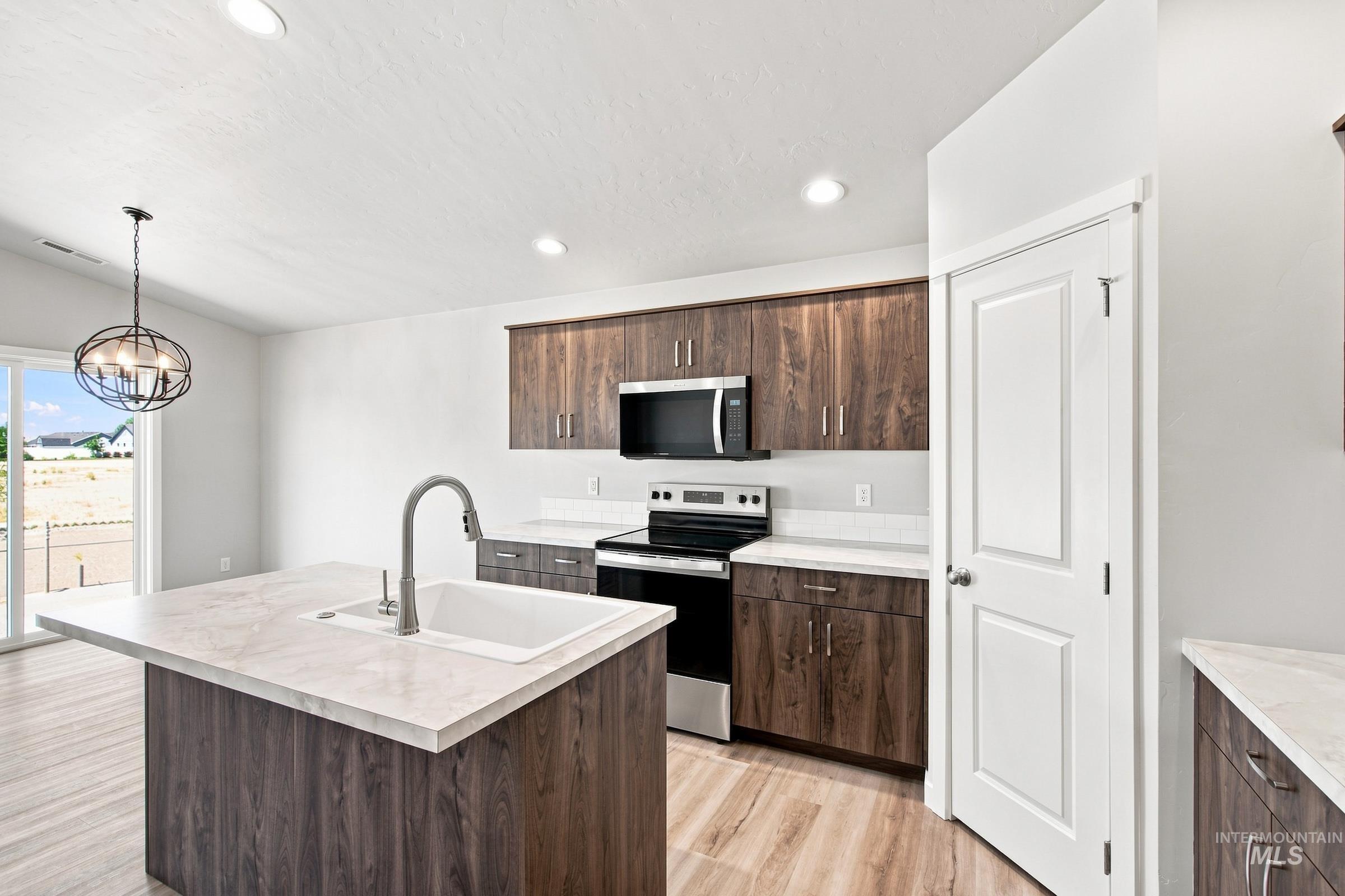 4311 Lamar St, Caldwell, Idaho 83605, 3 Bedrooms, 2 Bathrooms, Residential For Sale, Price $414,990,MLS 98993730