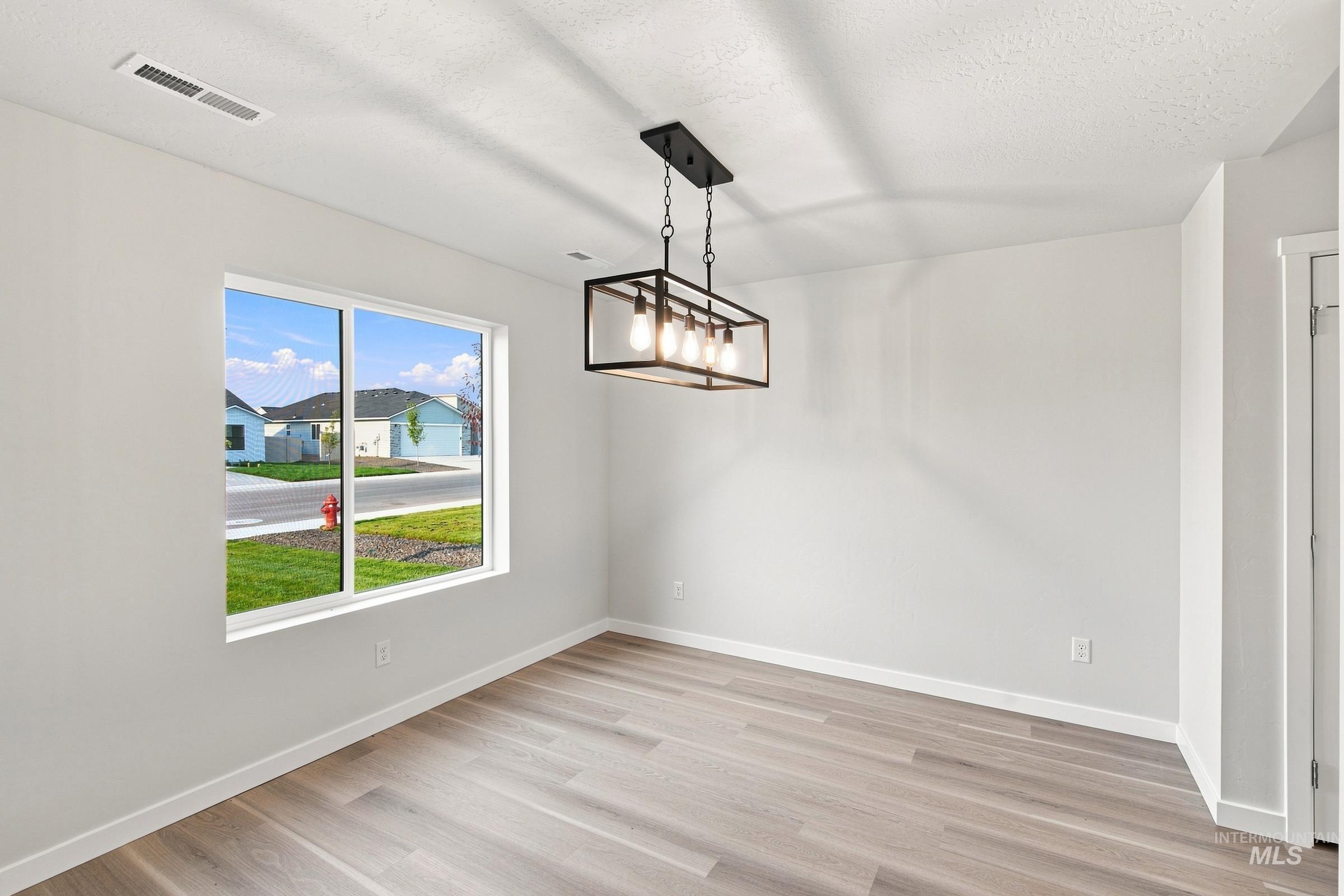 4315 Lamar St, Caldwell, Idaho 83605, 3 Bedrooms, 2 Bathrooms, Residential For Sale, Price $409,990,MLS 98993731
