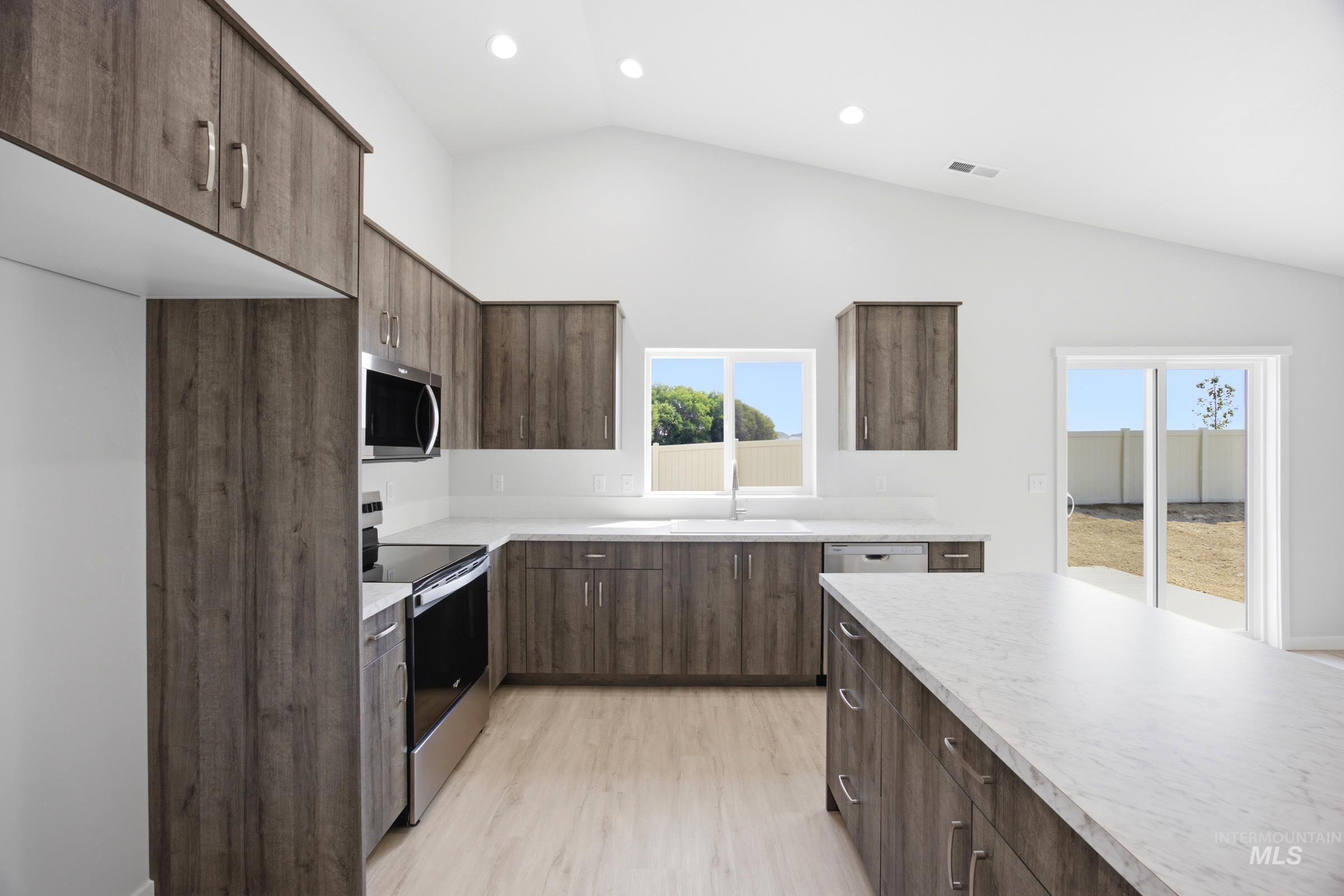 308 Benbrook Ave, Caldwell, Idaho 83605, 4 Bedrooms, 2 Bathrooms, Residential For Sale, Price $454,990,MLS 98993732