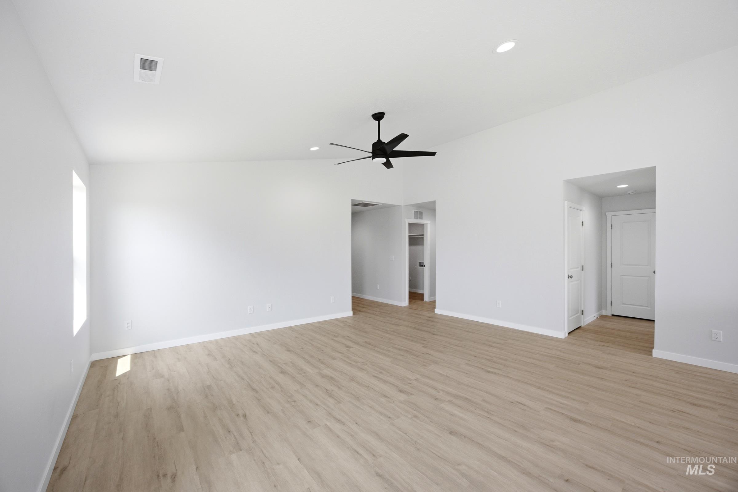 308 Benbrook Ave, Caldwell, Idaho 83605, 4 Bedrooms, 2 Bathrooms, Residential For Sale, Price $454,990,MLS 98993732