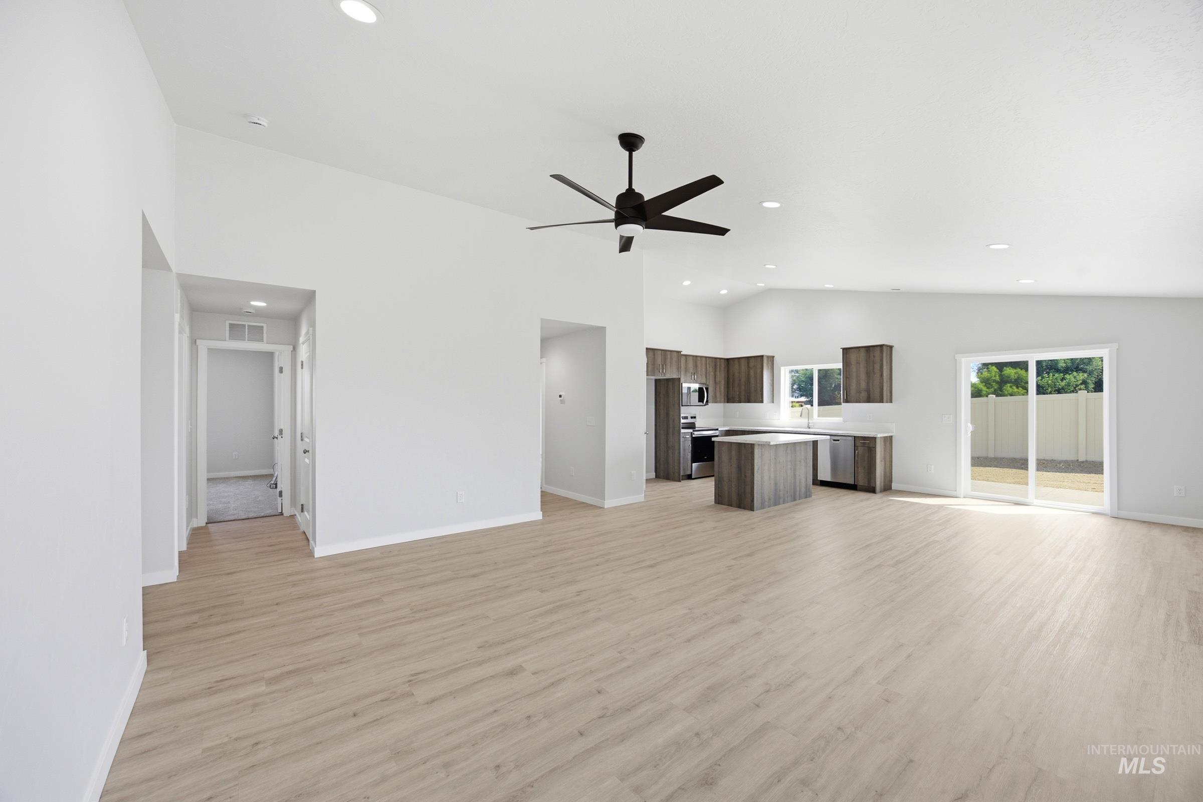308 Benbrook Ave, Caldwell, Idaho 83605, 4 Bedrooms, 2 Bathrooms, Residential For Sale, Price $454,990,MLS 98993732