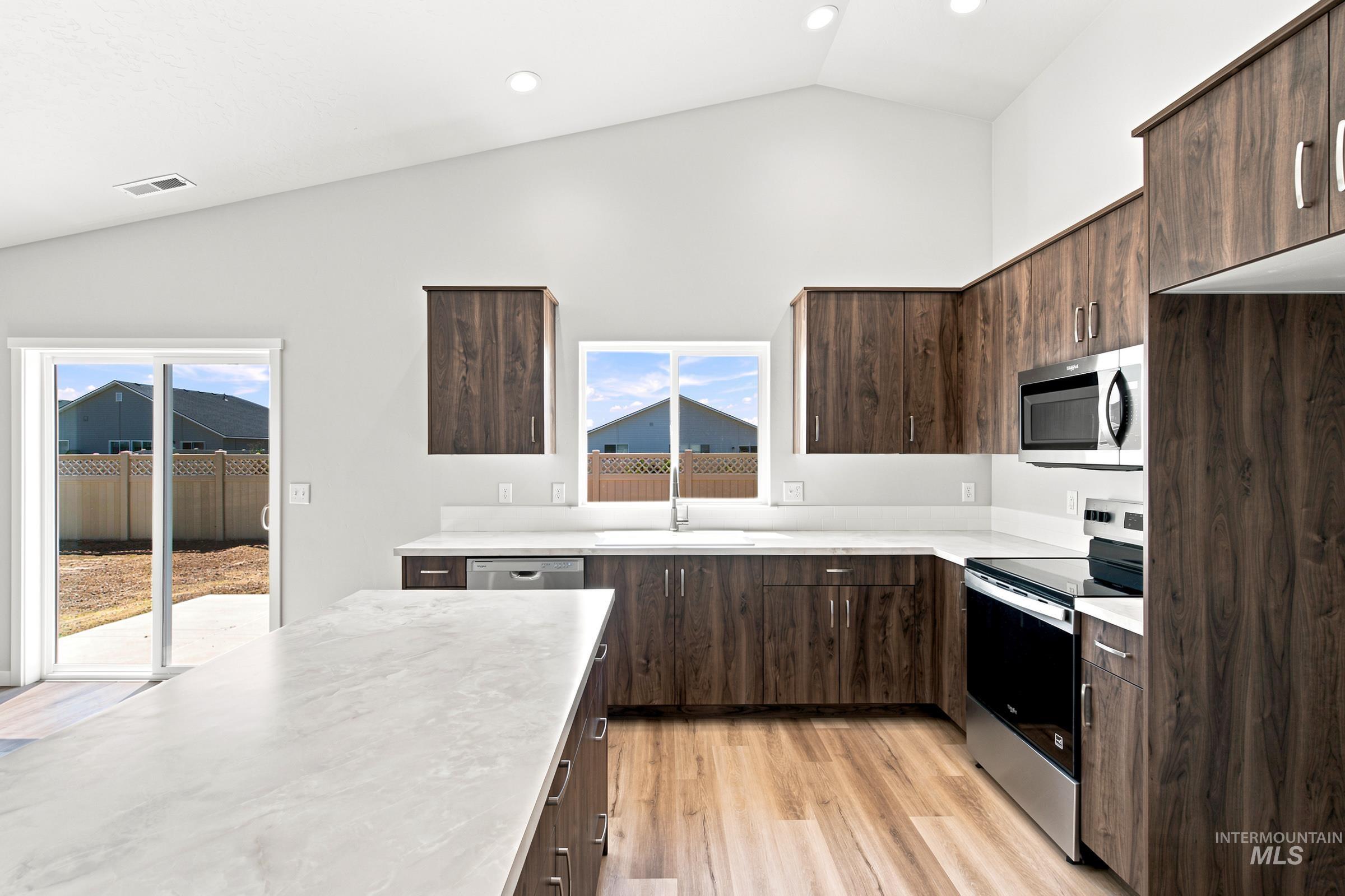 303 Hildago Way, Caldwell, Idaho 83605, 4 Bedrooms, 2 Bathrooms, Residential For Sale, Price $453,990,MLS 98993733