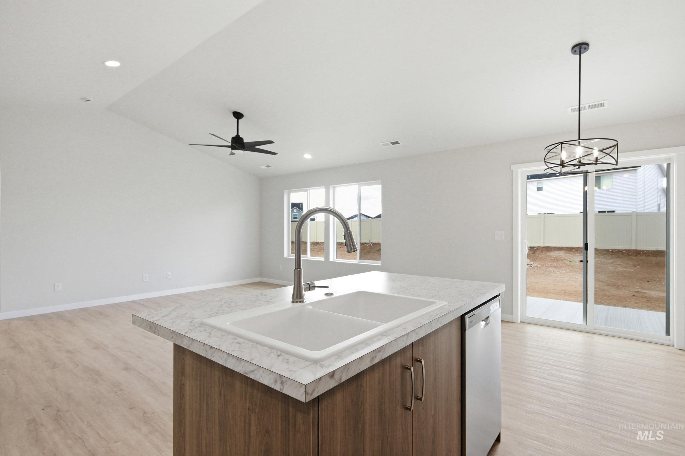 4322 Lamar St, Caldwell, Idaho 83605, 3 Bedrooms, 2 Bathrooms, Residential For Sale, Price $405,990,MLS 98993737