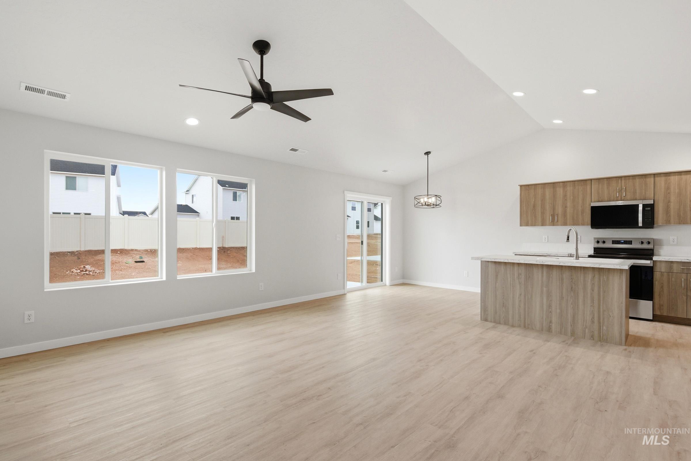 4322 Lamar St, Caldwell, Idaho 83605, 3 Bedrooms, 2 Bathrooms, Residential For Sale, Price $405,990,MLS 98993737