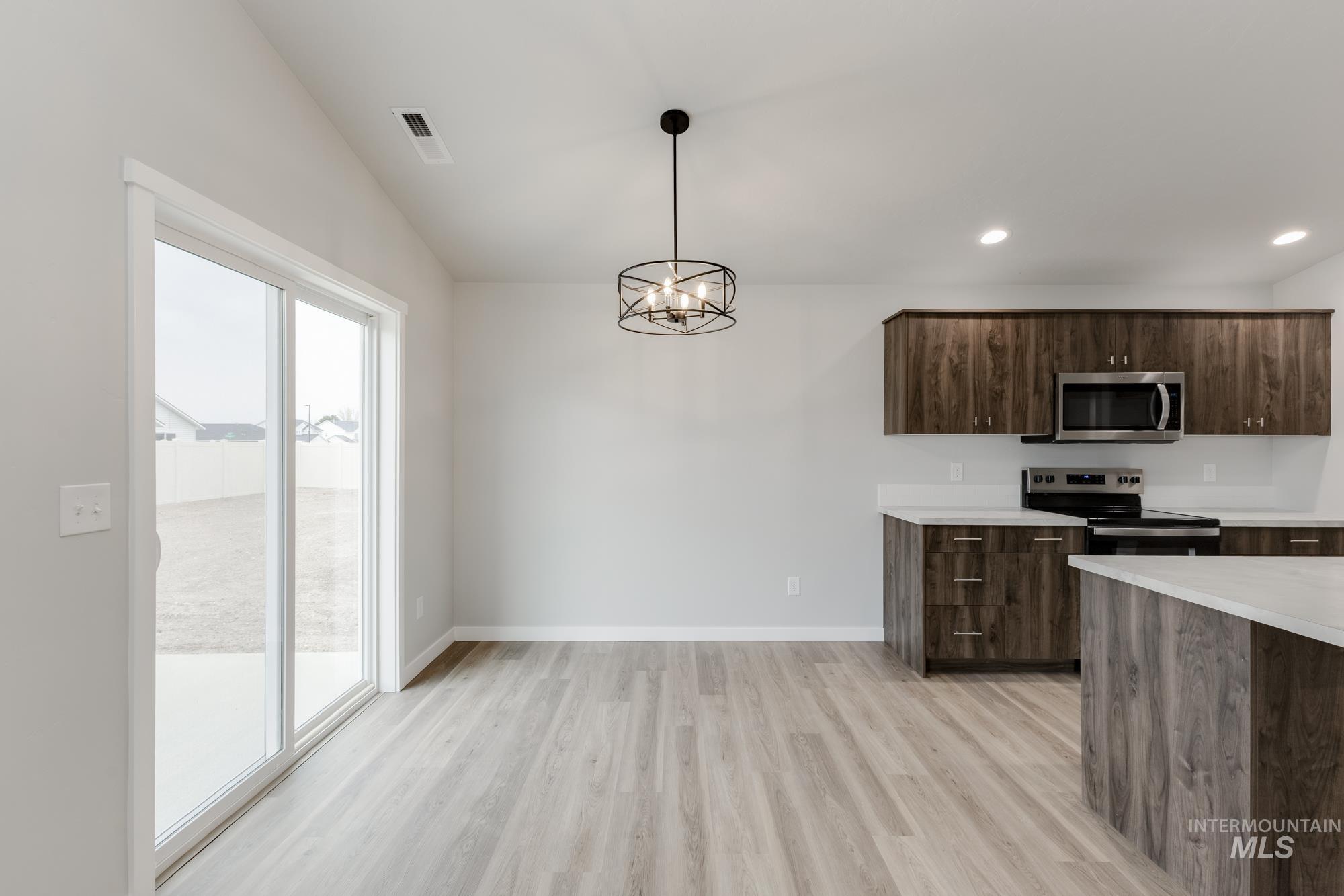 4402 Lamar St, Caldwell, Idaho 83605, 3 Bedrooms, 2 Bathrooms, Residential For Sale, Price $433,990,MLS 98993738