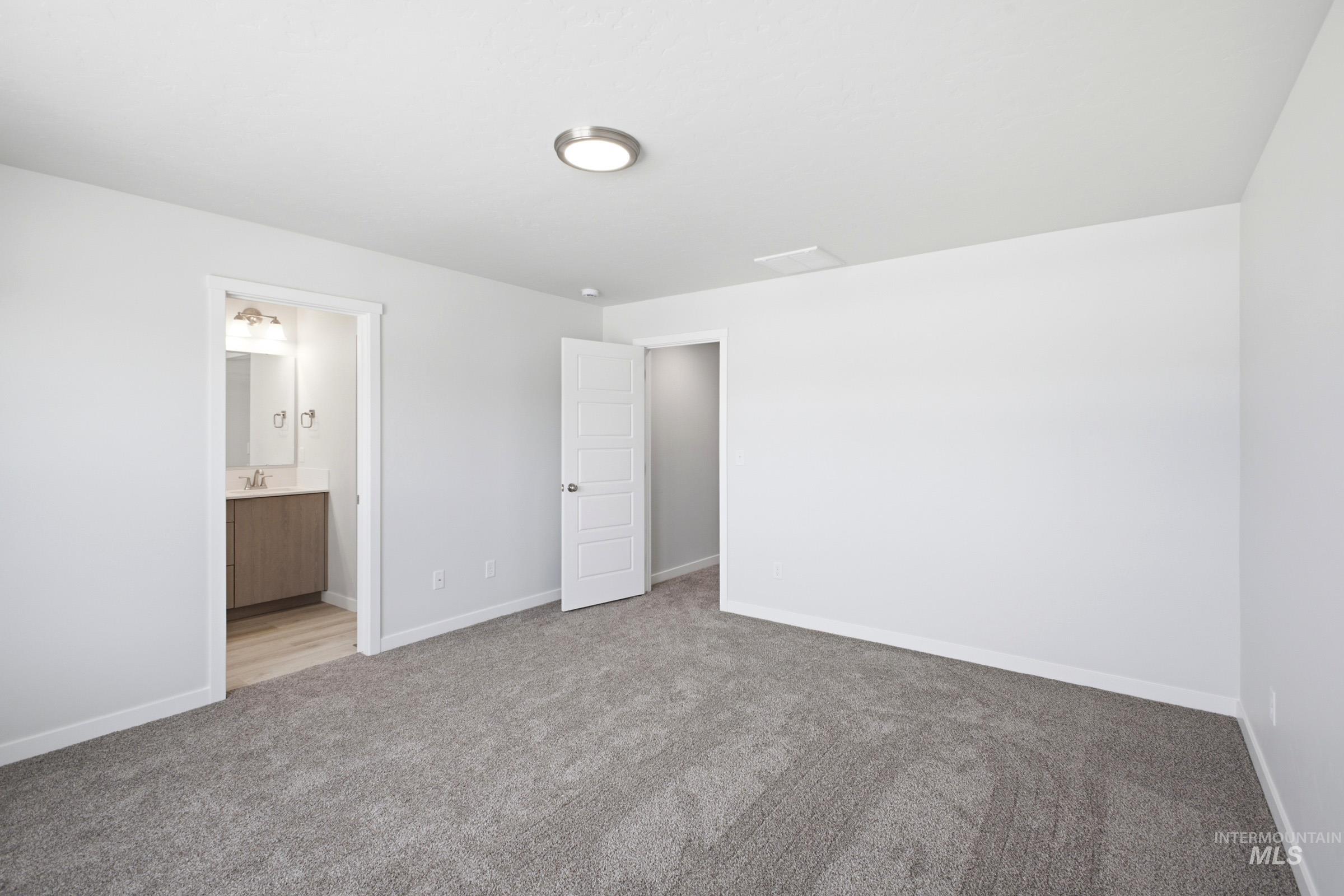 10803 Greensboro St, Caldwell, Idaho 83605, 3 Bedrooms, 2.5 Bathrooms, Residential For Sale, Price $383,990, 98993739