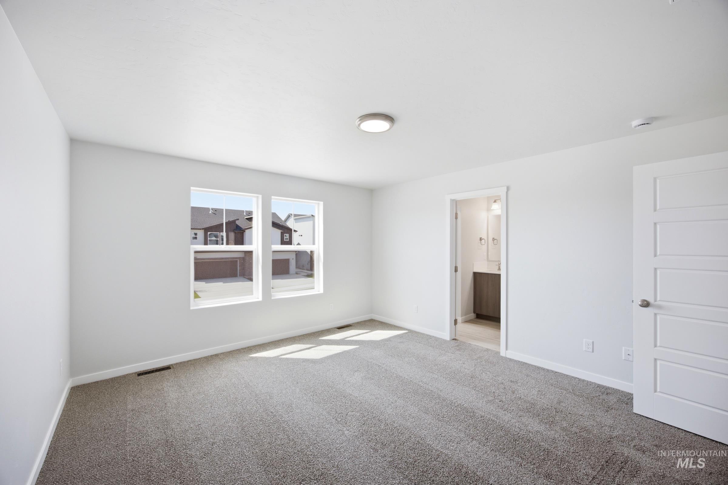 10860 Greensboro St, Caldwell, Idaho 83605, 3 Bedrooms, 2.5 Bathrooms, Residential For Sale, Price $359,990,MLS 98993742