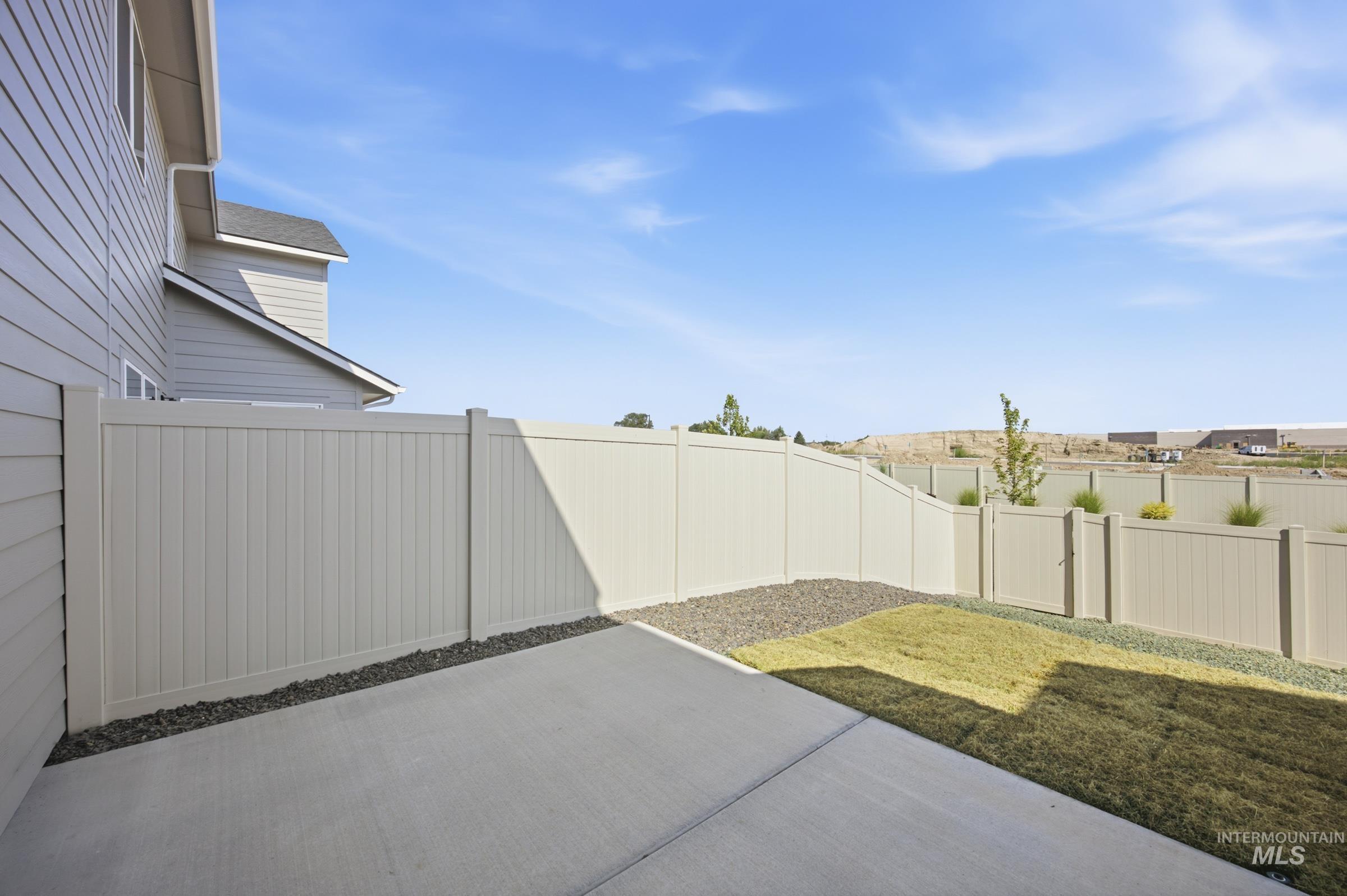 10848 Greensboro St, Caldwell, Idaho 83605, 3 Bedrooms, 2.5 Bathrooms, Residential For Sale, Price $361,990,MLS 98993744