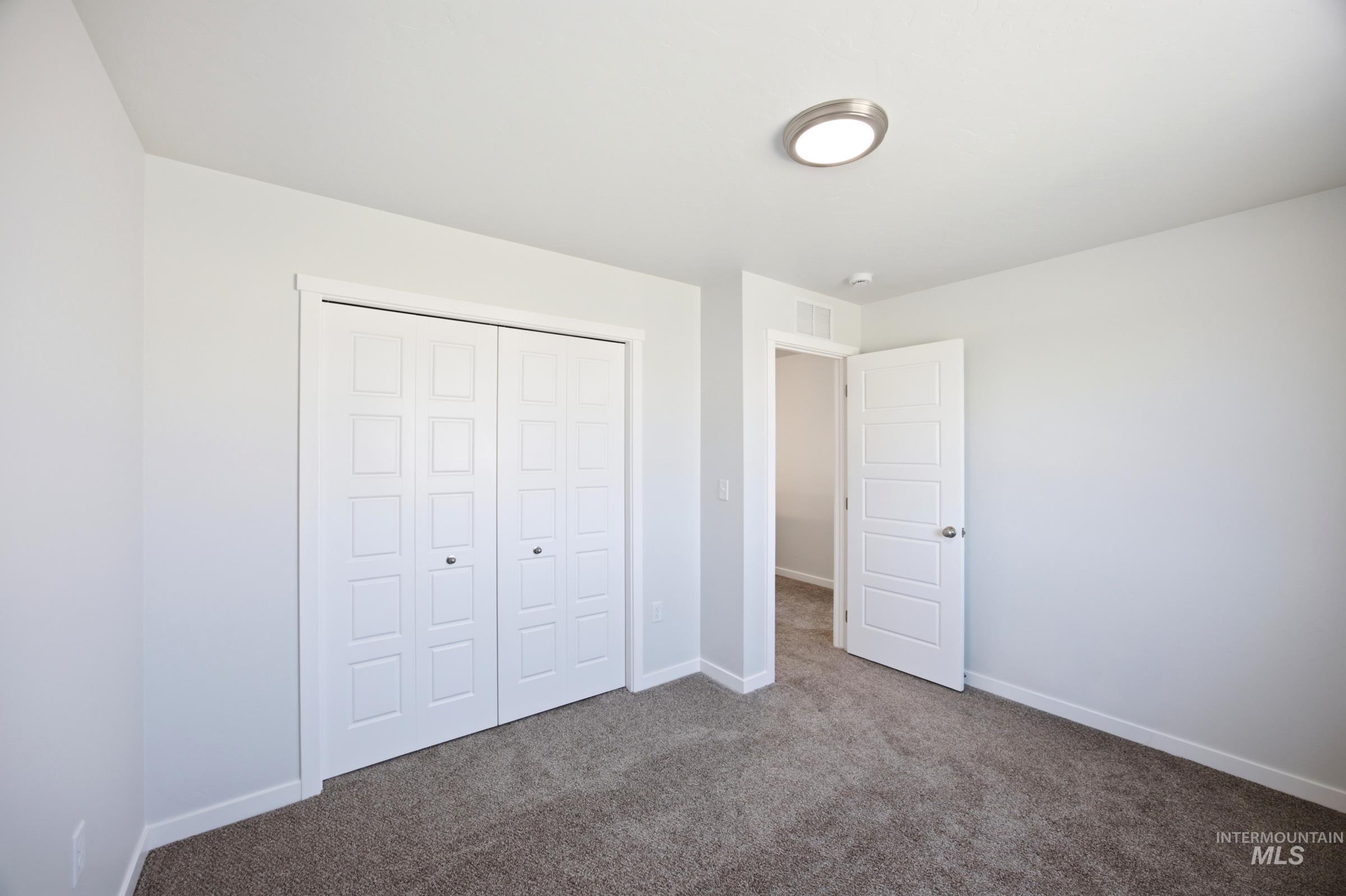 10842 Greensboro St, Caldwell, Idaho 83605, 3 Bedrooms, 2.5 Bathrooms, Residential For Sale, Price $363,990,MLS 98993745