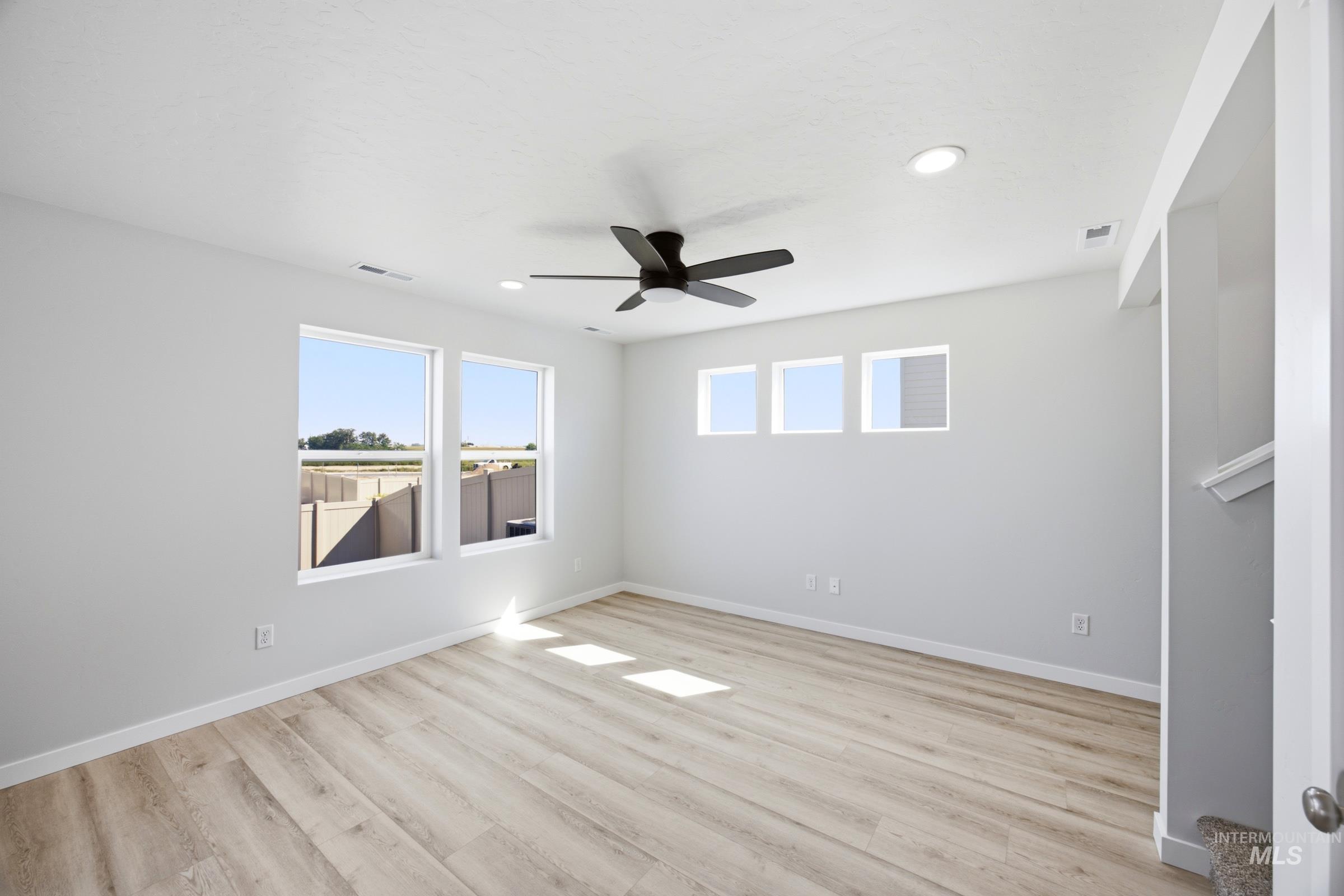 10842 Greensboro St, Caldwell, Idaho 83605, 3 Bedrooms, 2.5 Bathrooms, Residential For Sale, Price $363,990,MLS 98993745