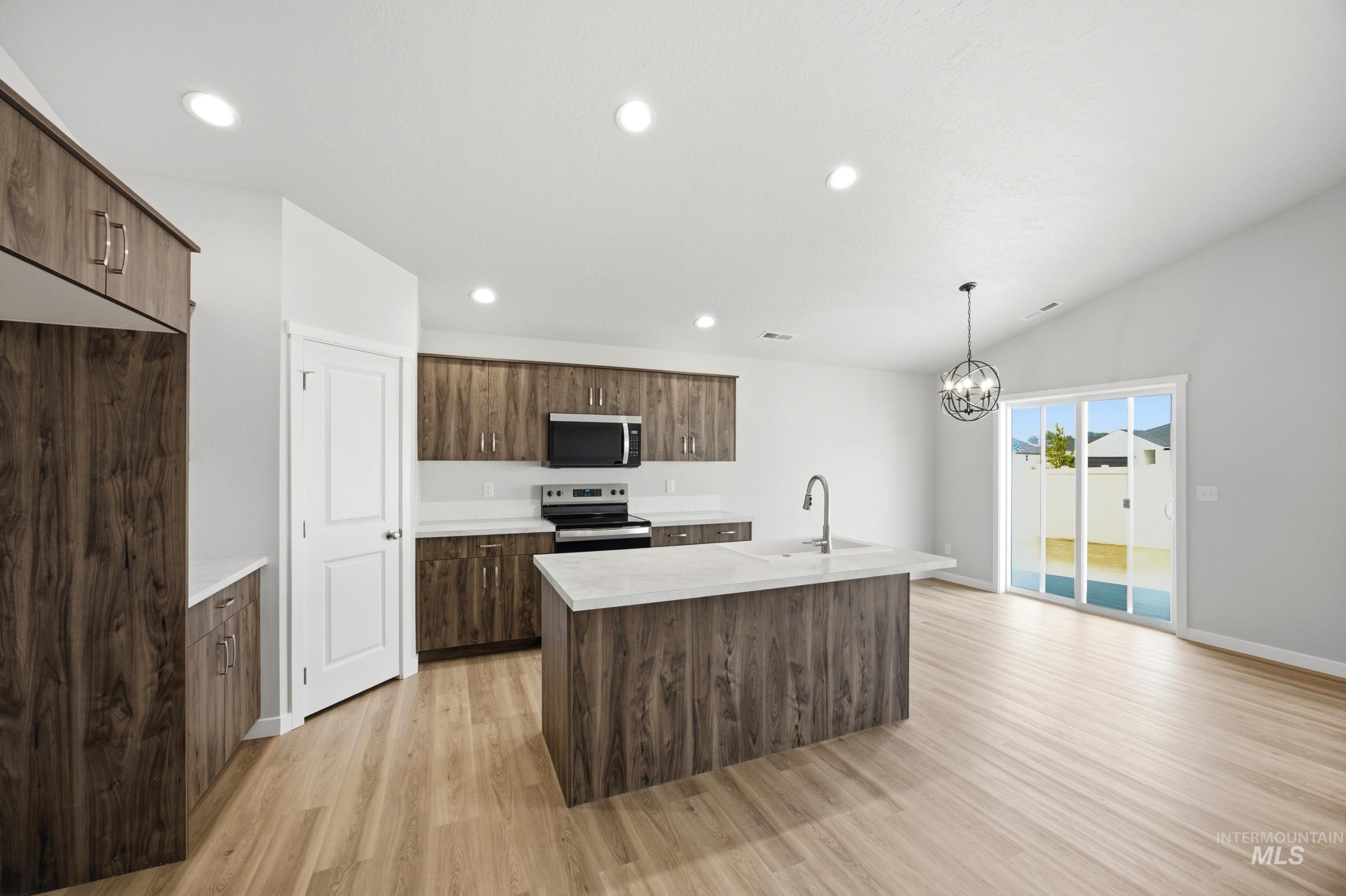 1626 Celina St, Middleton, Idaho 83644, 3 Bedrooms, 2 Bathrooms, Residential For Sale, Price $419,990,MLS 98993746