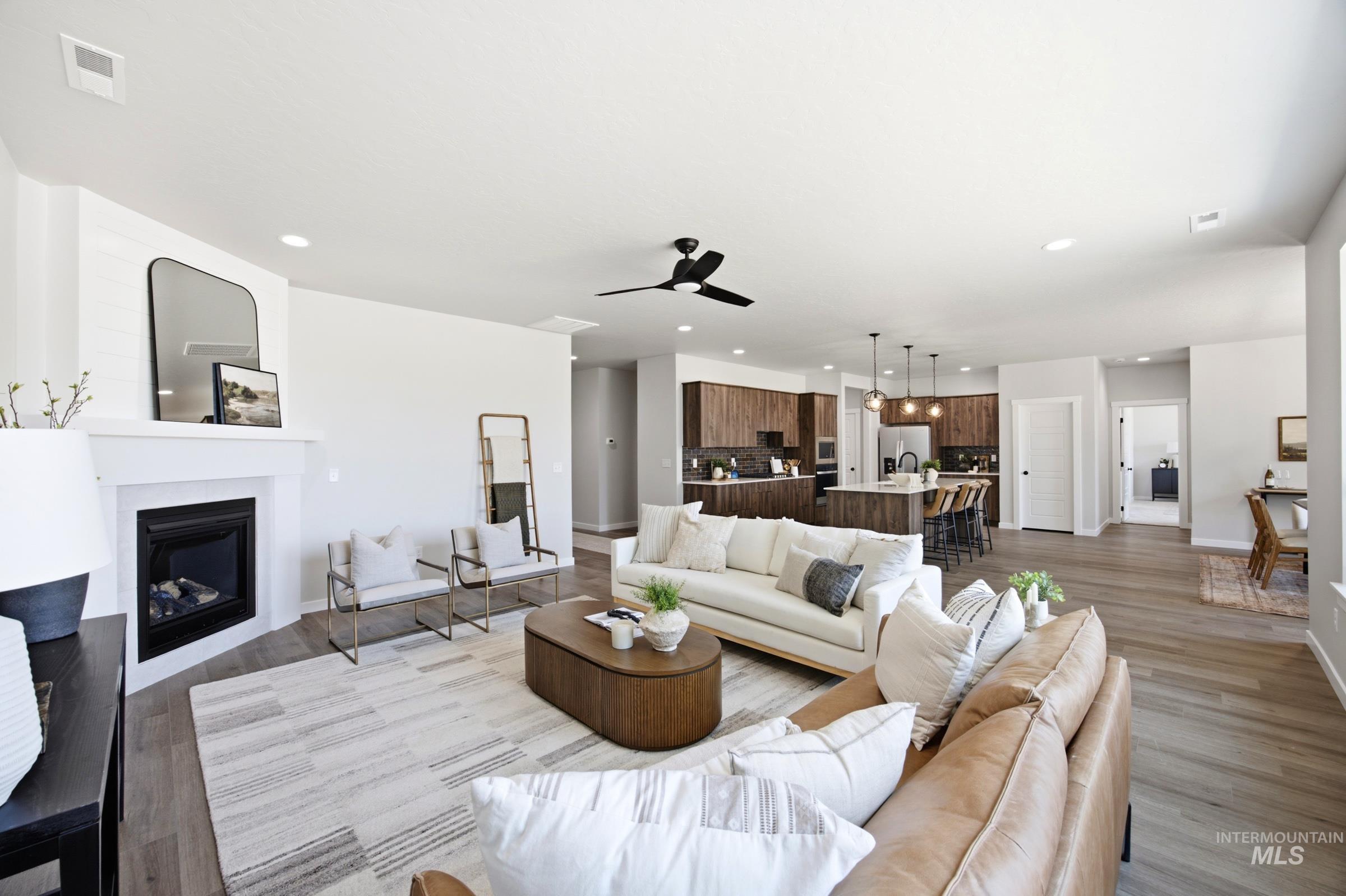 4860 S Bleachfield Ave, Meridian, Idaho 83642, 4 Bedrooms, 3.5 Bathrooms, Residential For Sale, Price $763,990,MLS 98993750