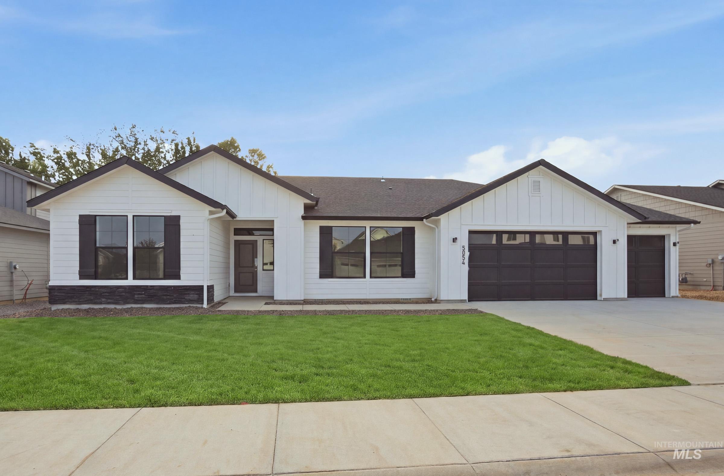 5054 S Bleachfield Ave, Meridian, Idaho 83642, 4 Bedrooms, 3.5 Bathrooms, Residential For Sale, Price $749,990,MLS 98993752