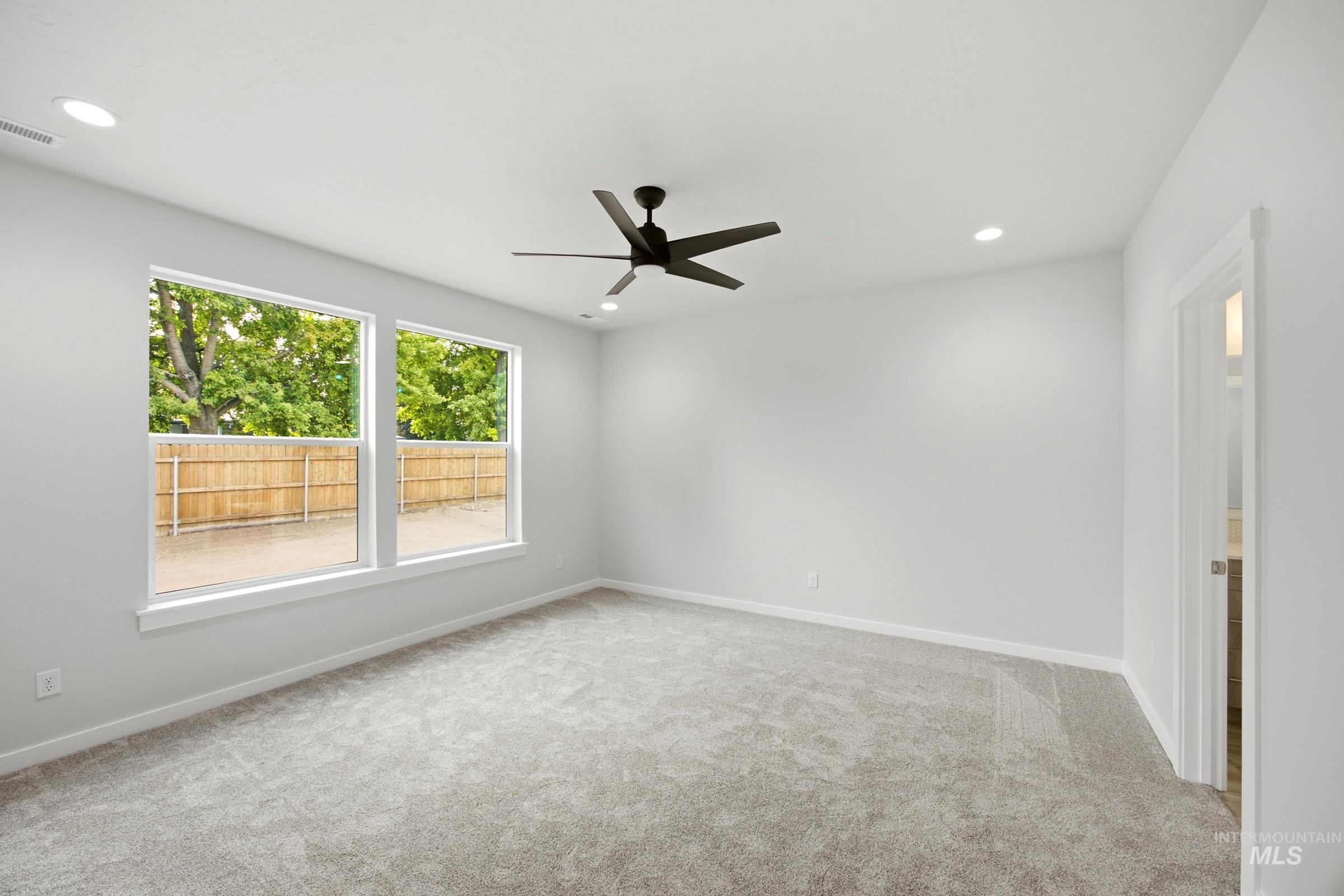 5054 S Bleachfield Ave, Meridian, Idaho 83642, 4 Bedrooms, 3.5 Bathrooms, Residential For Sale, Price $749,990,MLS 98993752