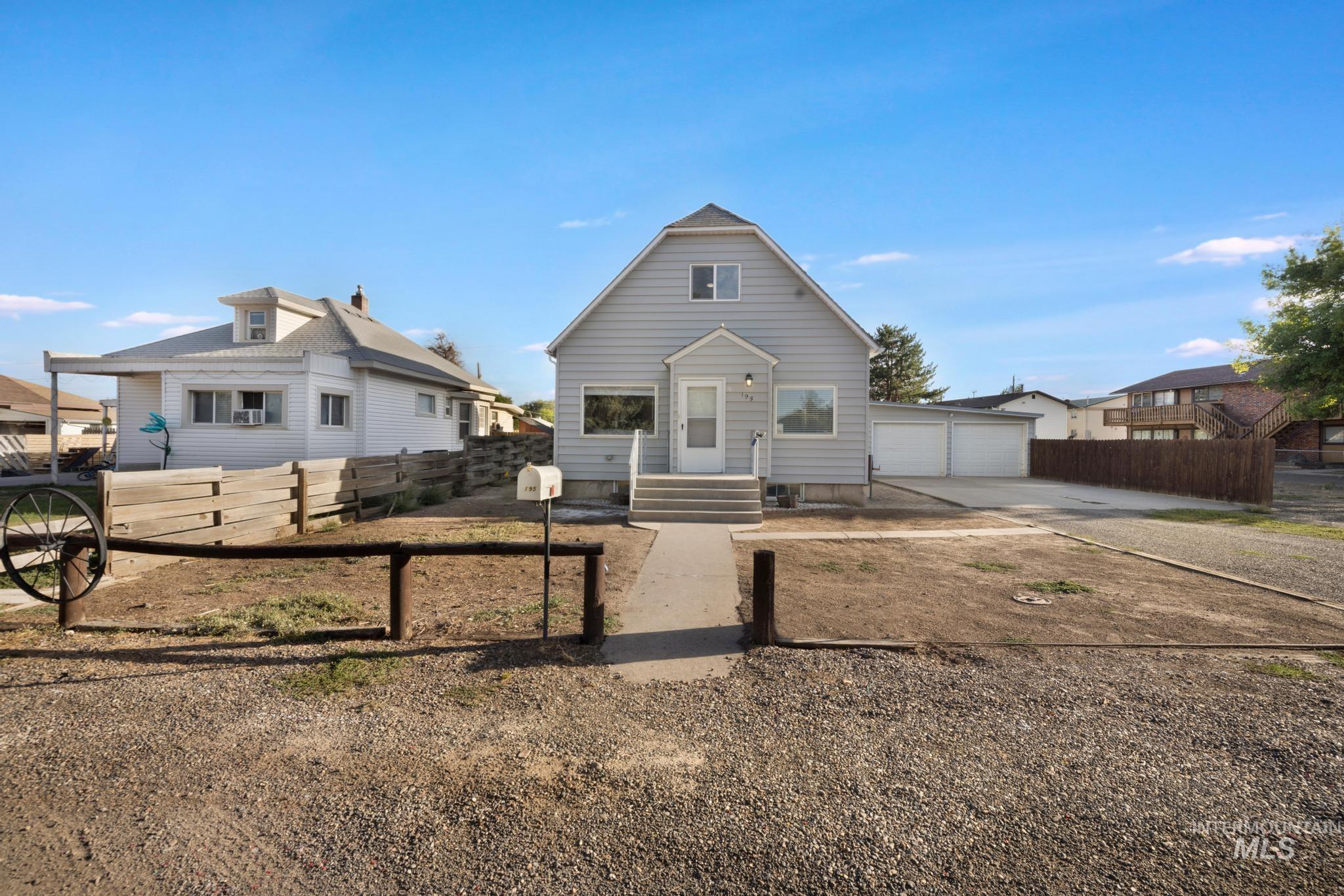195 Wirsching Ave W, Twin Falls, Idaho 83301, 5 Bedrooms, 3 Bathrooms, Residential For Sale, Price $495,000,MLS 98993753