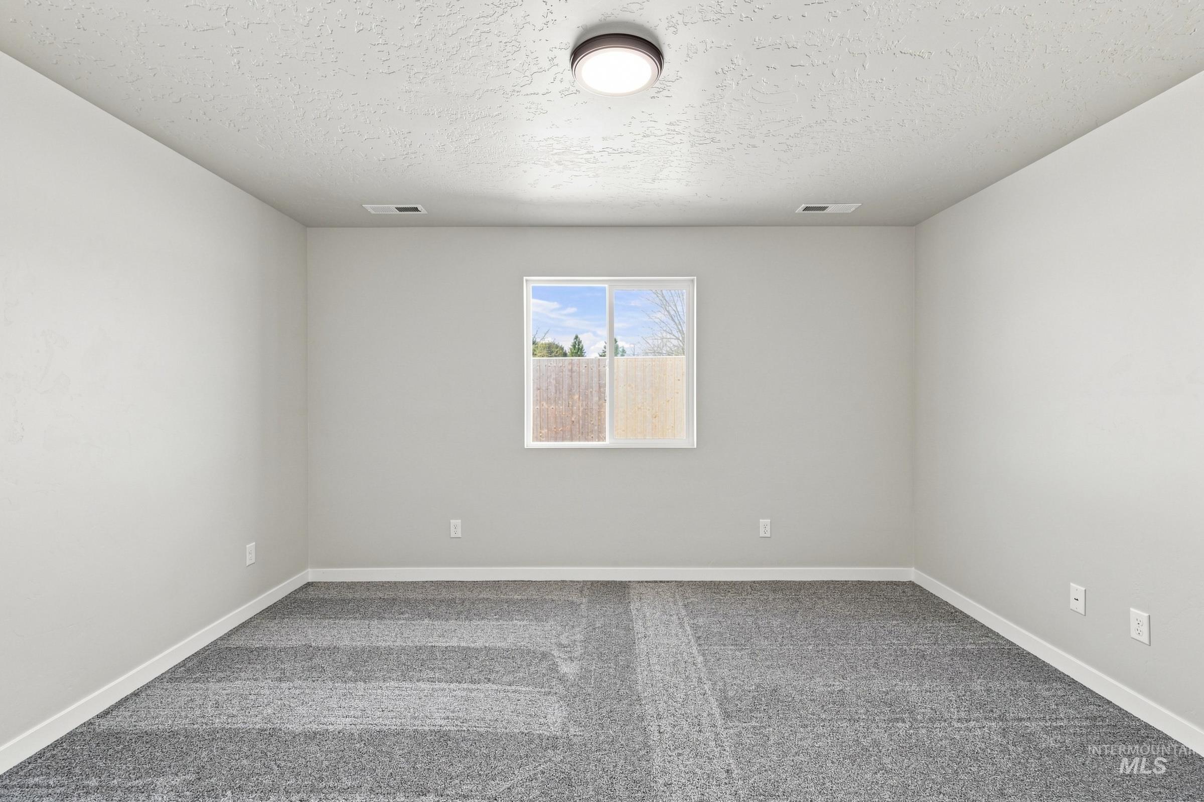 265 N Tideberry Ave, Kuna, Idaho 83634, 3 Bedrooms, 2 Bathrooms, Residential For Sale, Price $399,990,MLS 98993757