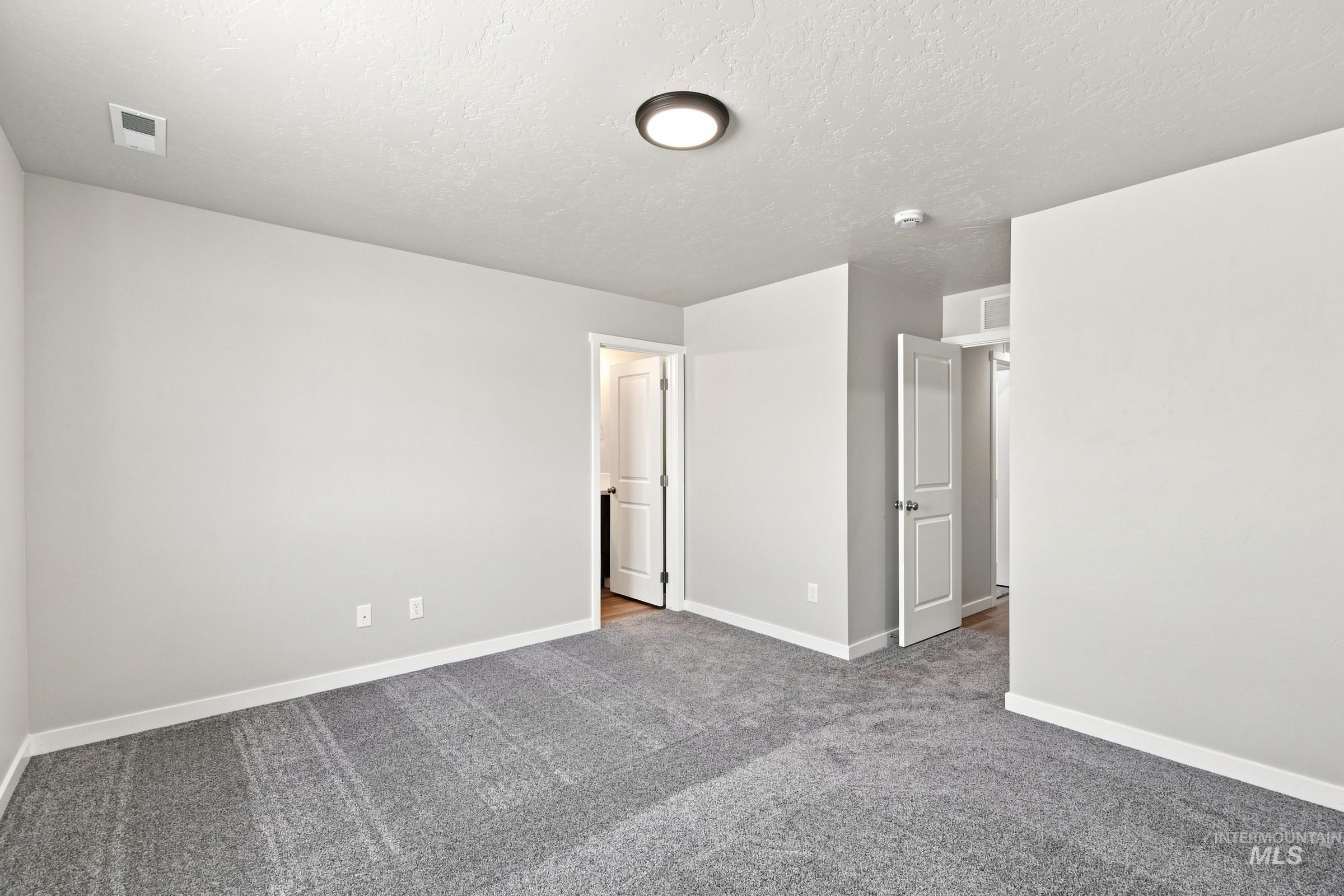 265 N Tideberry Ave, Kuna, Idaho 83634, 3 Bedrooms, 2 Bathrooms, Residential For Sale, Price $399,990,MLS 98993757