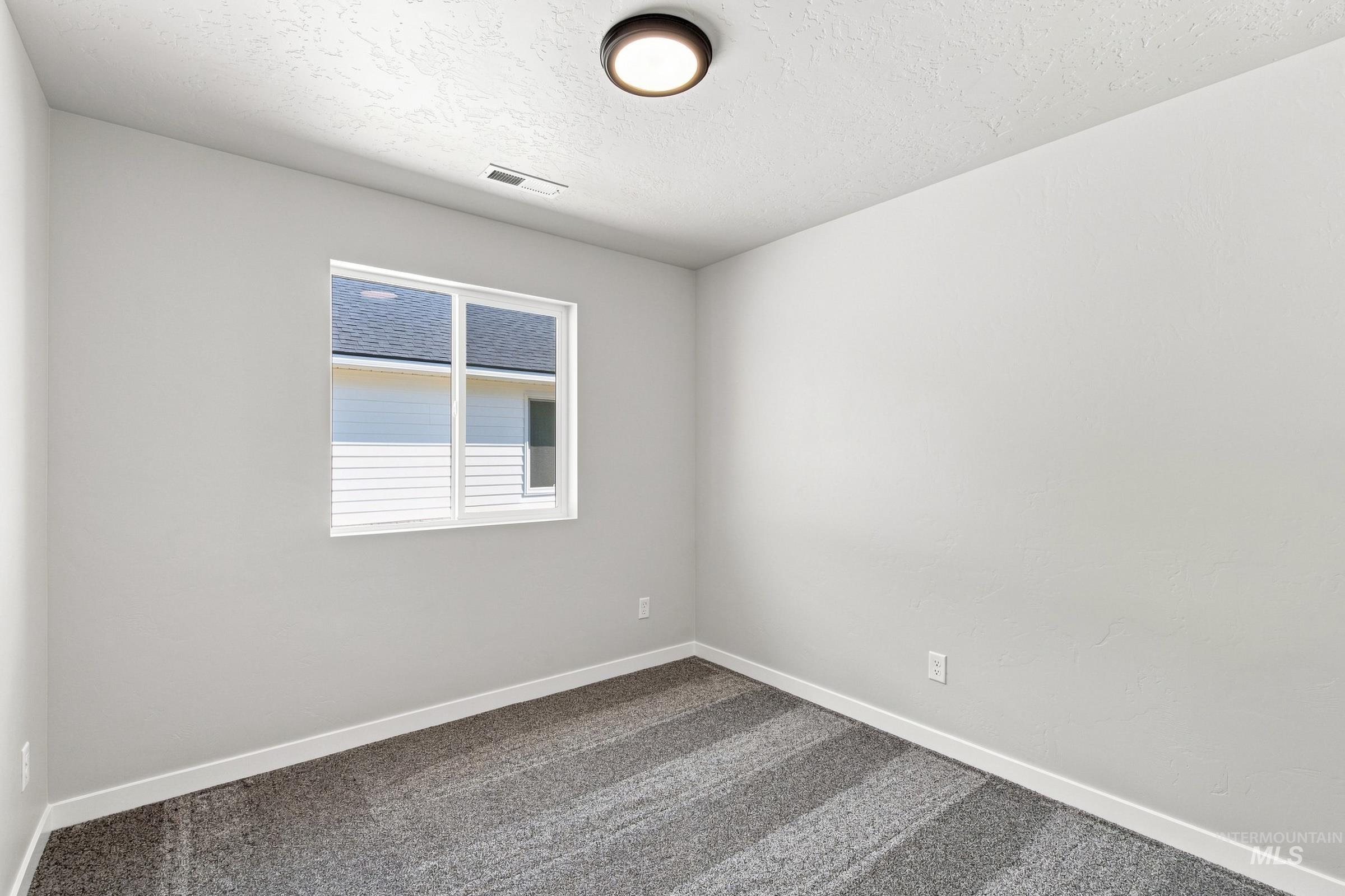 265 N Tideberry Ave, Kuna, Idaho 83634, 3 Bedrooms, 2 Bathrooms, Residential For Sale, Price $399,990,MLS 98993757
