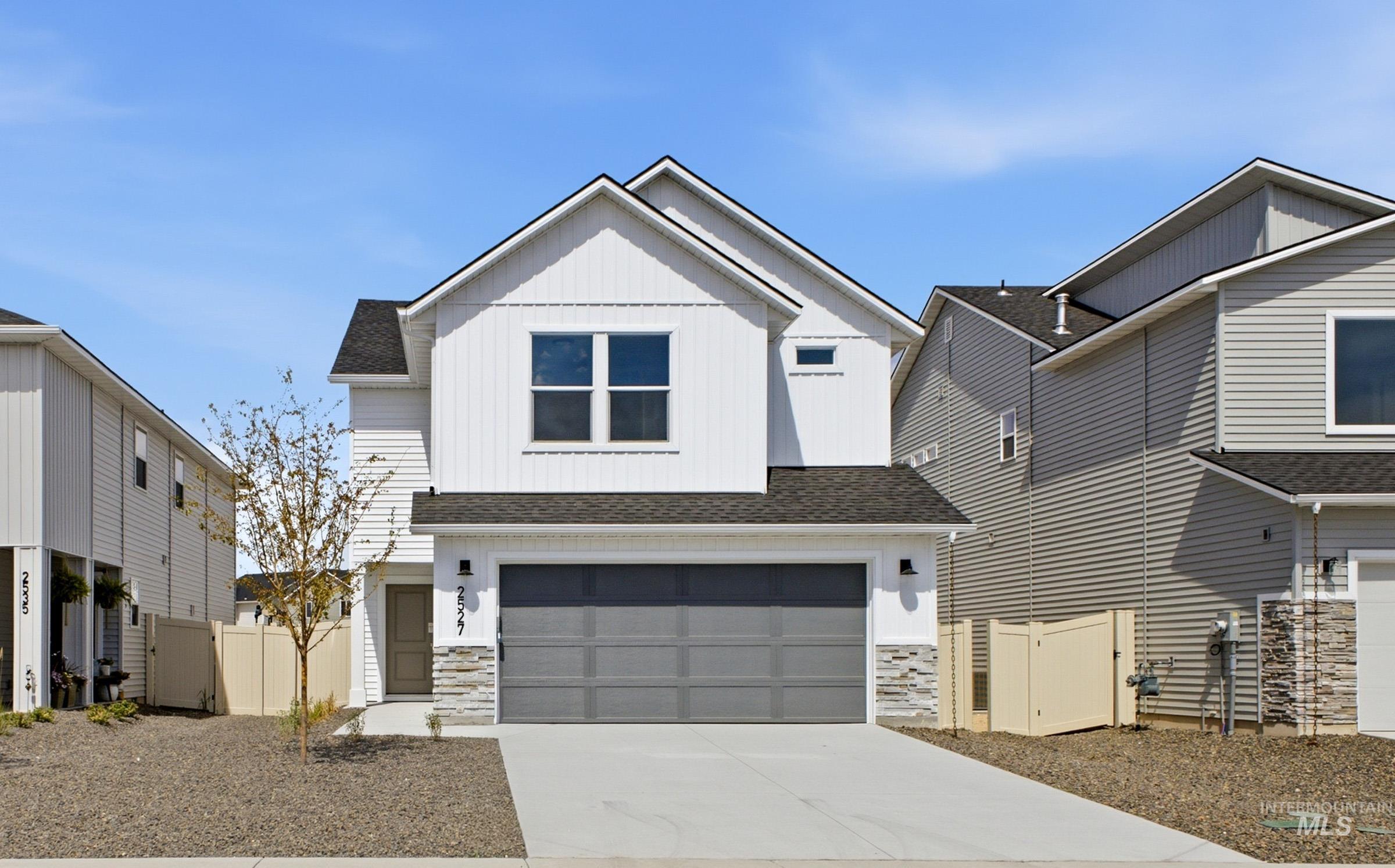 2527 W Fallon Lp, Nampa, Idaho 83651, 4 Bedrooms, 2.5 Bathrooms, Residential For Sale, Price $444,995,MLS 98993760