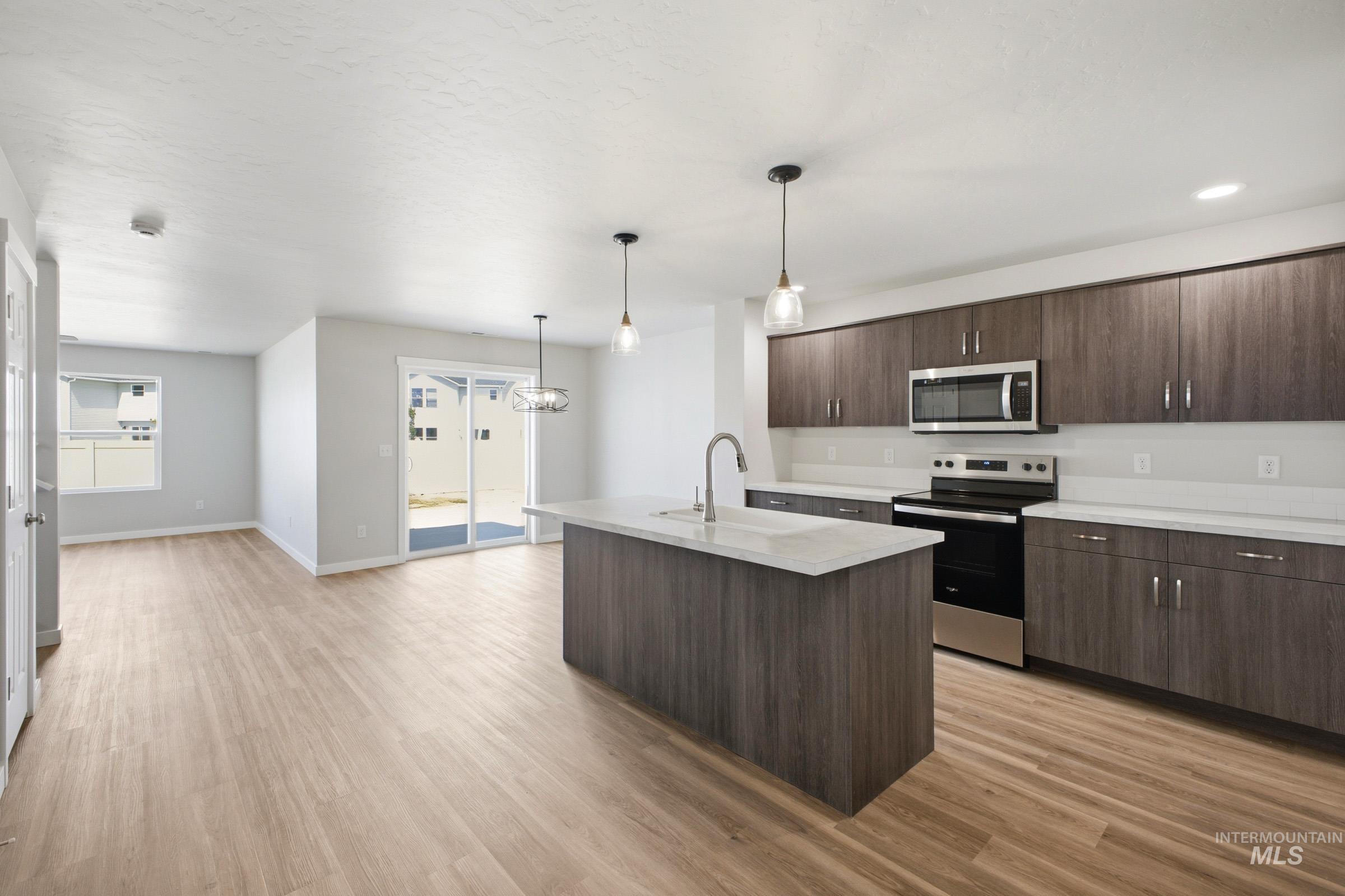 2527 W Fallon Lp, Nampa, Idaho 83651, 4 Bedrooms, 2.5 Bathrooms, Residential For Sale, Price $444,995,MLS 98993760
