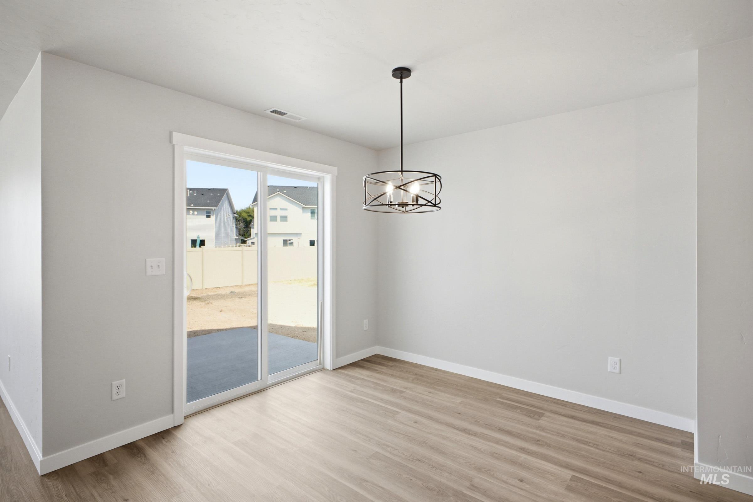 2527 W Fallon Lp, Nampa, Idaho 83651, 4 Bedrooms, 2.5 Bathrooms, Residential For Sale, Price $444,995,MLS 98993760