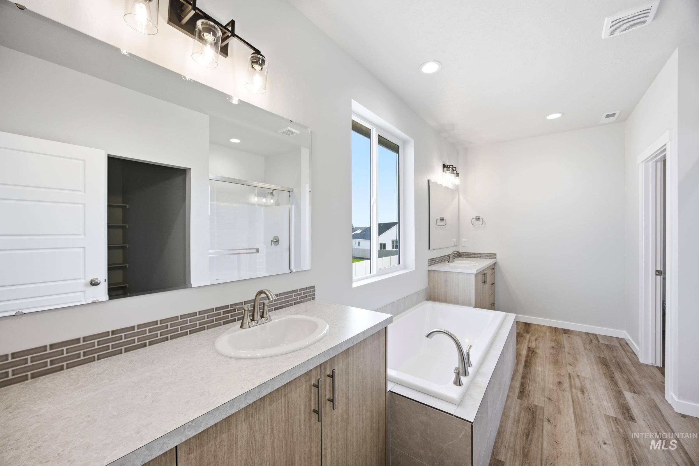 5217 S Edgecomb Way, Nampa, Idaho 83686, 5 Bedrooms, 4.5 Bathrooms, Residential For Sale, Price $744,990,MLS 98993762