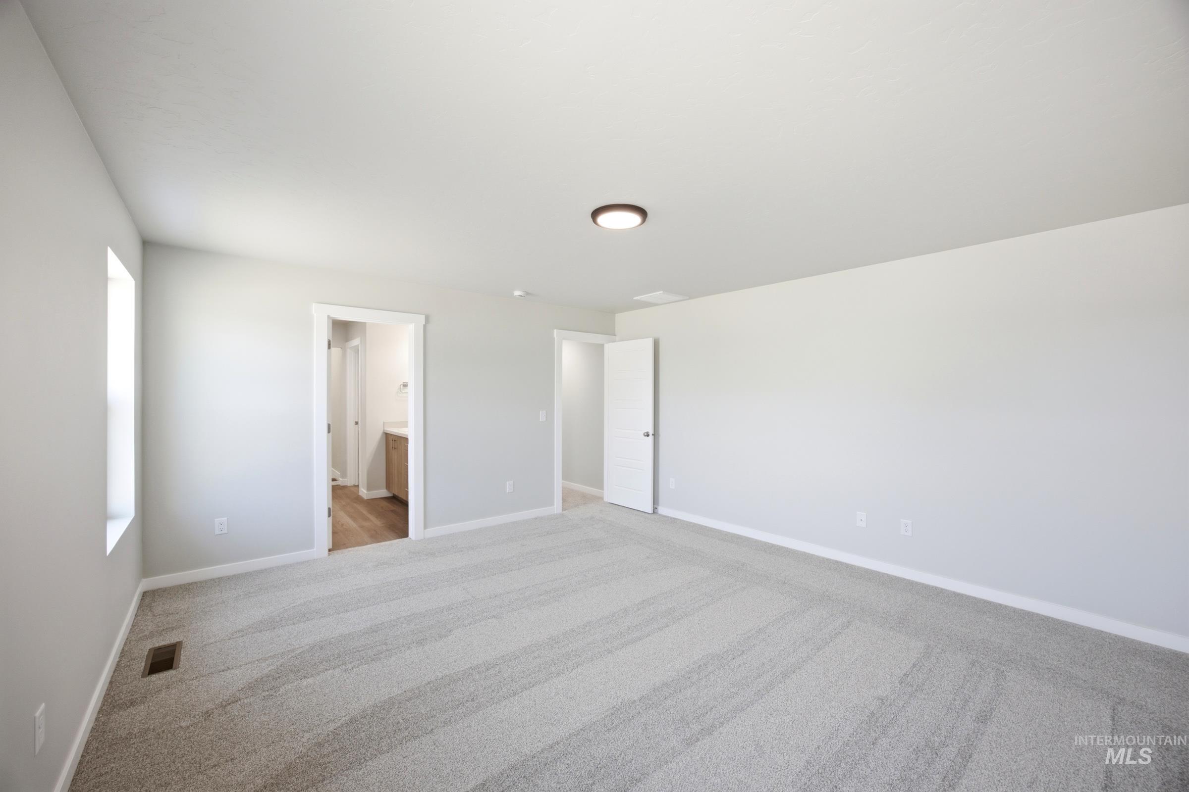 5205 S Edgecomb Way, Nampa, Idaho 83686, 5 Bedrooms, 3 Bathrooms, Residential For Sale, Price $569,990,MLS 98993763