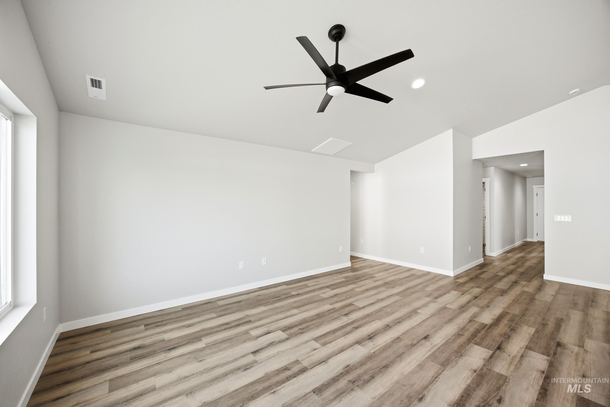 15261 Patriot Ave, Nampa, Idaho 83651, 3 Bedrooms, 2 Bathrooms, Residential For Sale, Price $434,990,MLS 98993767