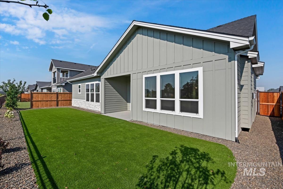 11178 S Corballis Ln, Kuna, Idaho 83634, 3 Bedrooms, 2 Bathrooms, Residential For Sale, Price $599,880,MLS 98993769