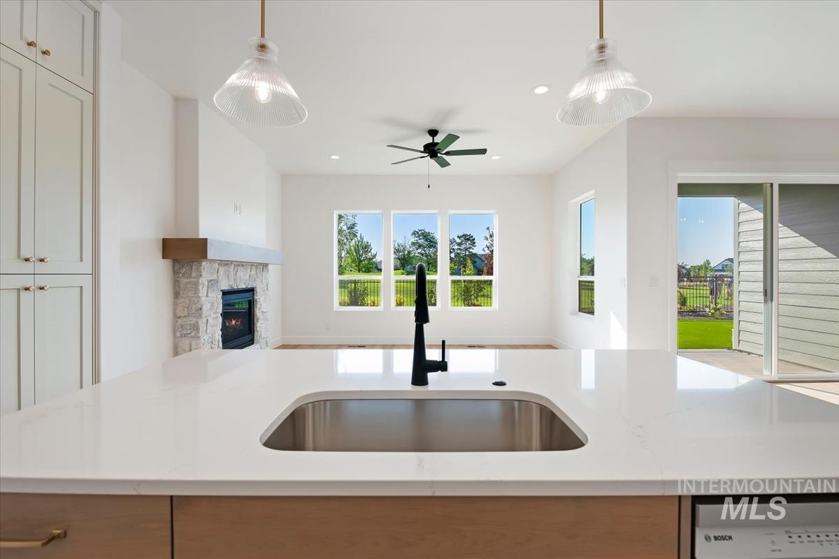 11178 S Corballis Ln, Kuna, Idaho 83634, 3 Bedrooms, 2 Bathrooms, Residential For Sale, Price $599,880,MLS 98993769