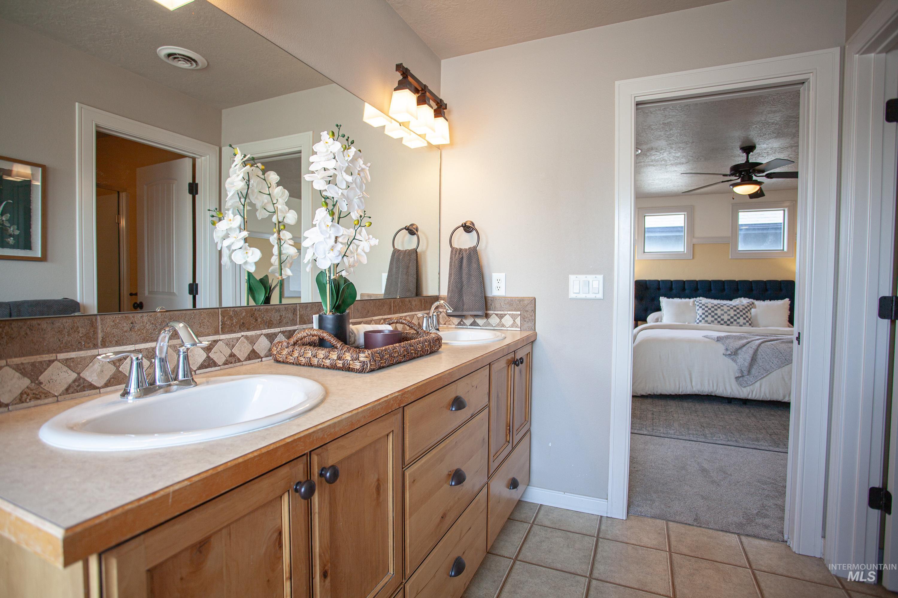 3967 N Park Crossing Ave, Meridian, Idaho 83646, 3 Bedrooms, 2.5 Bathrooms, Residential For Sale, Price $485,000,MLS 98993790
