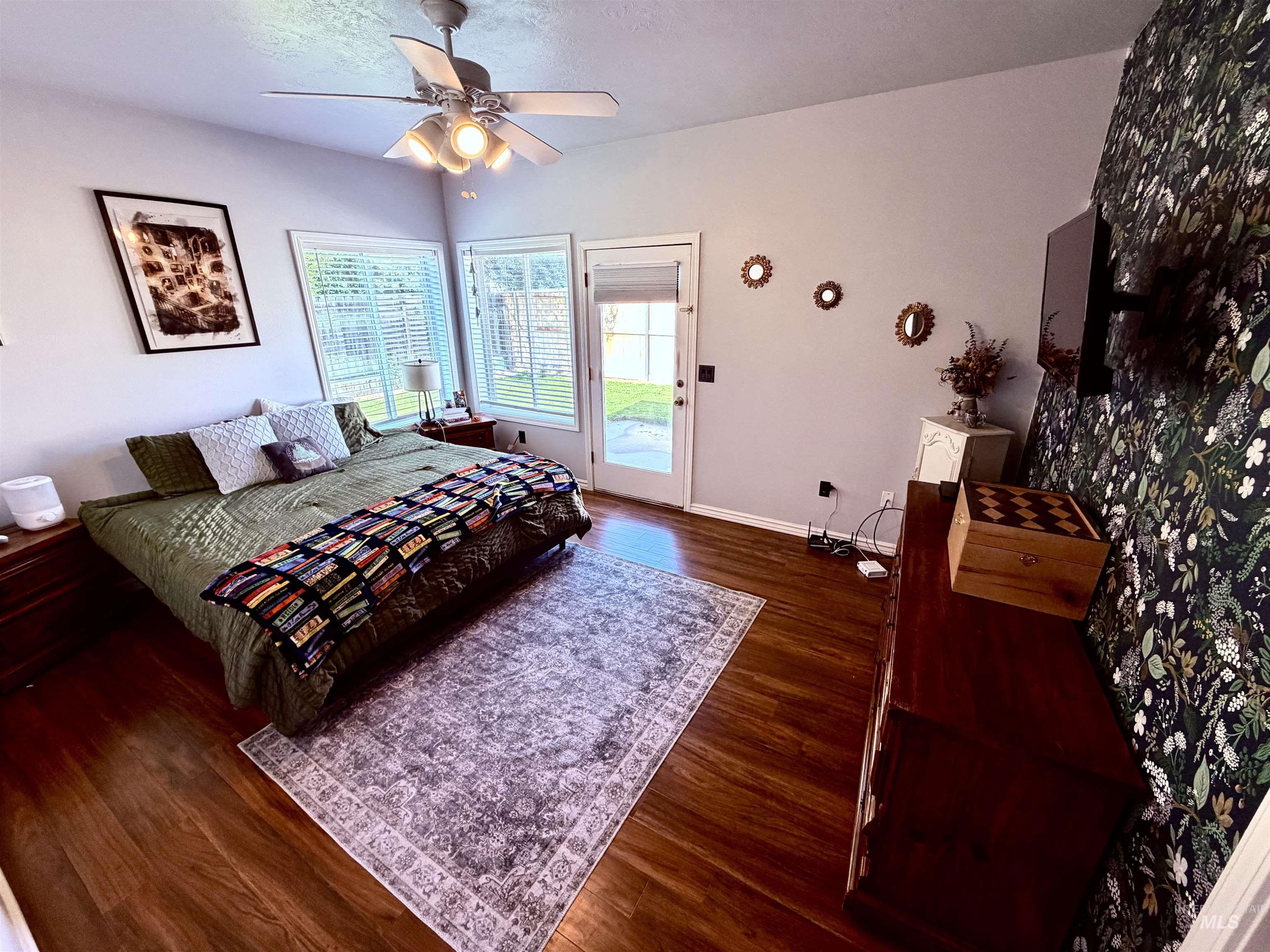2087 S GULL COVE AVE, Meridian, Idaho 83642, 3 Bedrooms, 2 Bathrooms, Residential For Sale, Price $430,000,MLS 98993809