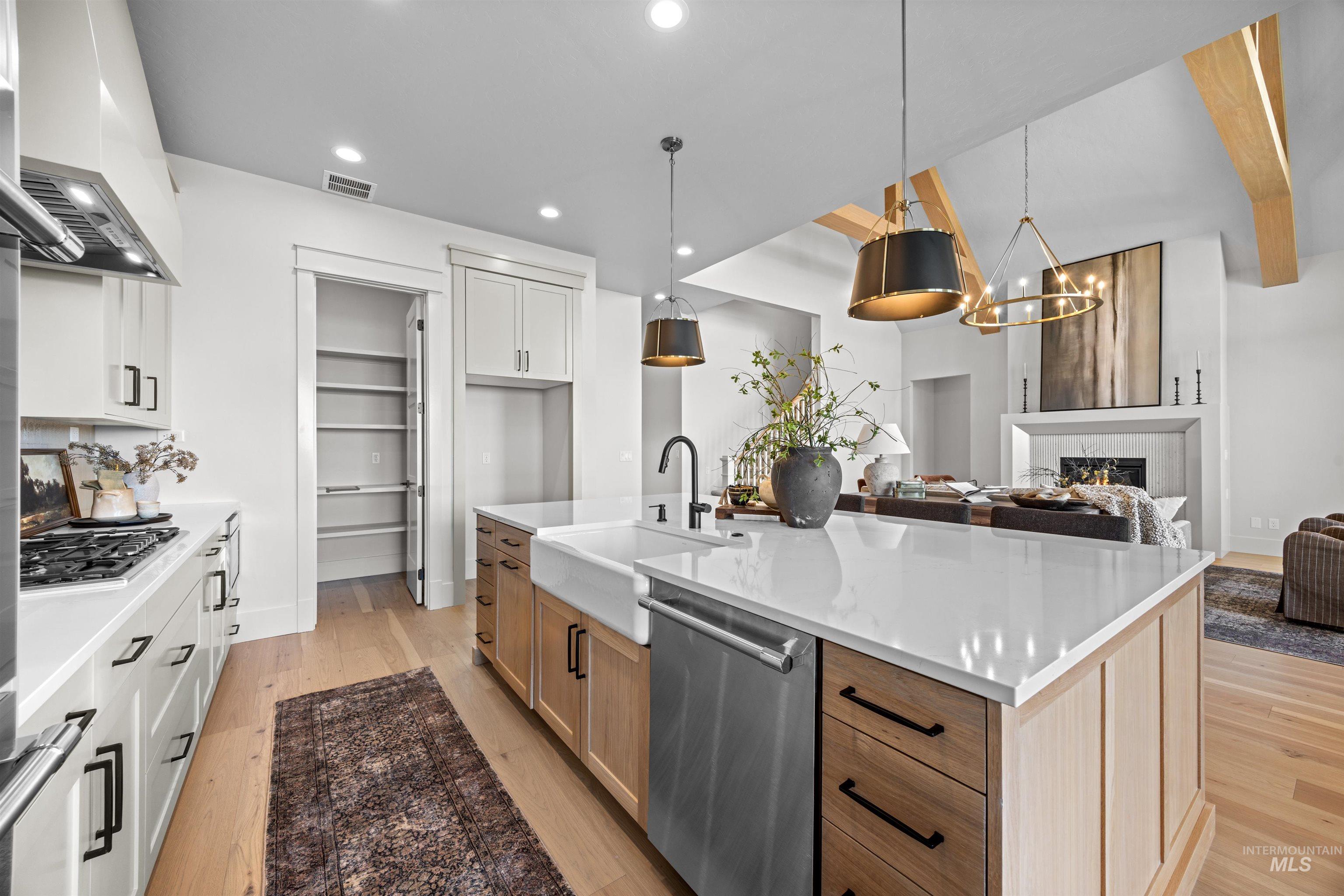 5835 S Highmark Ave., Meridian, Idaho 83642, 4 Bedrooms, 3.5 Bathrooms, Residential For Sale, Price $974,777, 98993819