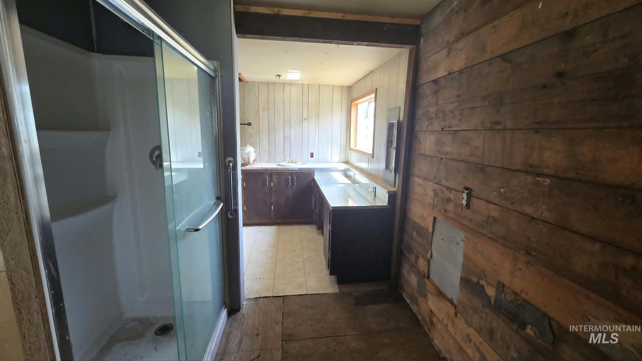 303 3rd Ave, Bovill, Idaho 83806, 1 Bedroom, 1 Bathroom, Residential For Sale, Price $120,000,MLS 98993829