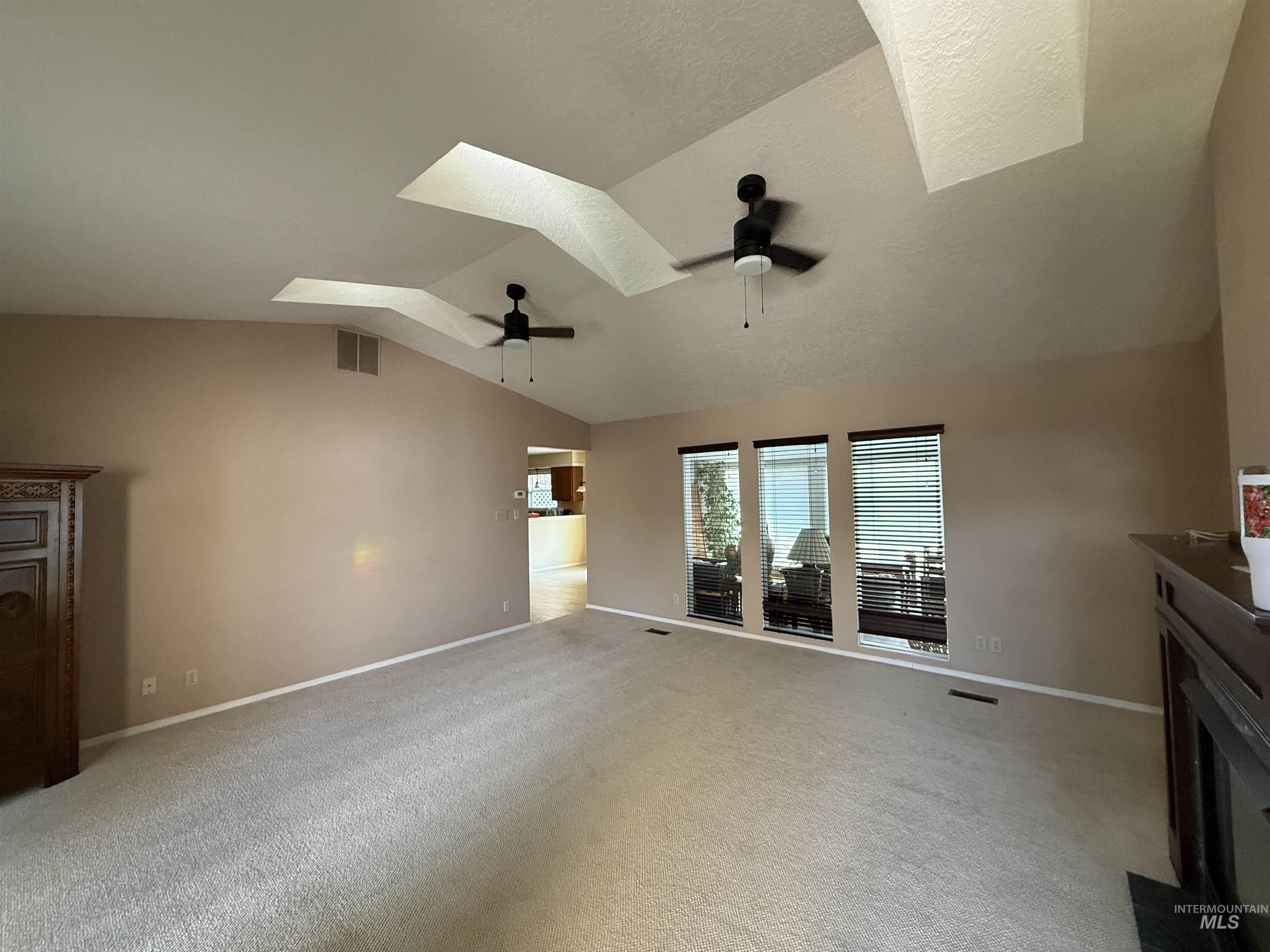 2561 Indian Trail, Twin Falls, Idaho 83301, 3 Bedrooms, 2 Bathrooms, Residential For Sale, Price $374,500,MLS 98993838