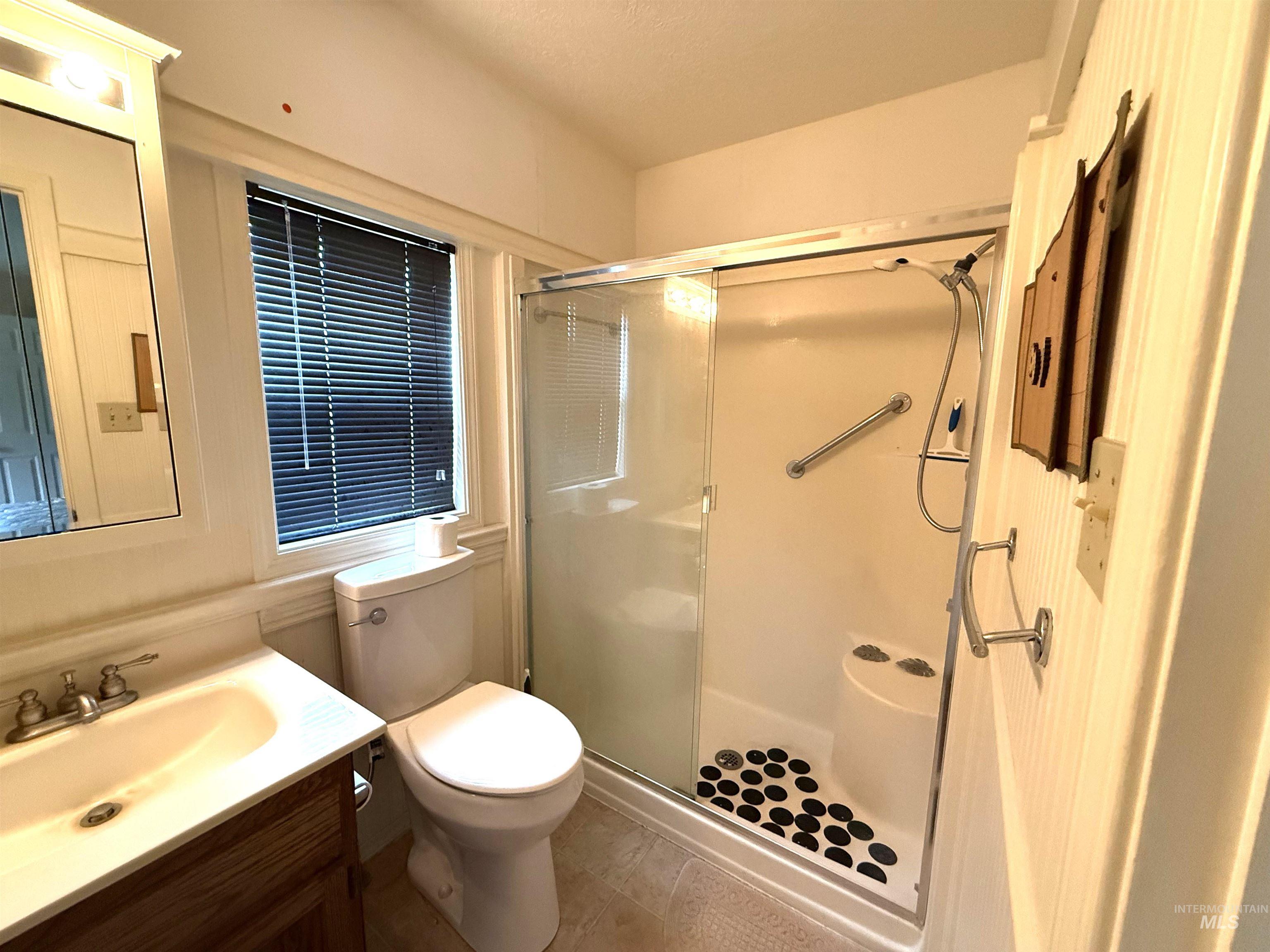 2561 Indian Trail, Twin Falls, Idaho 83301, 3 Bedrooms, 2 Bathrooms, Residential For Sale, Price $374,500,MLS 98993838