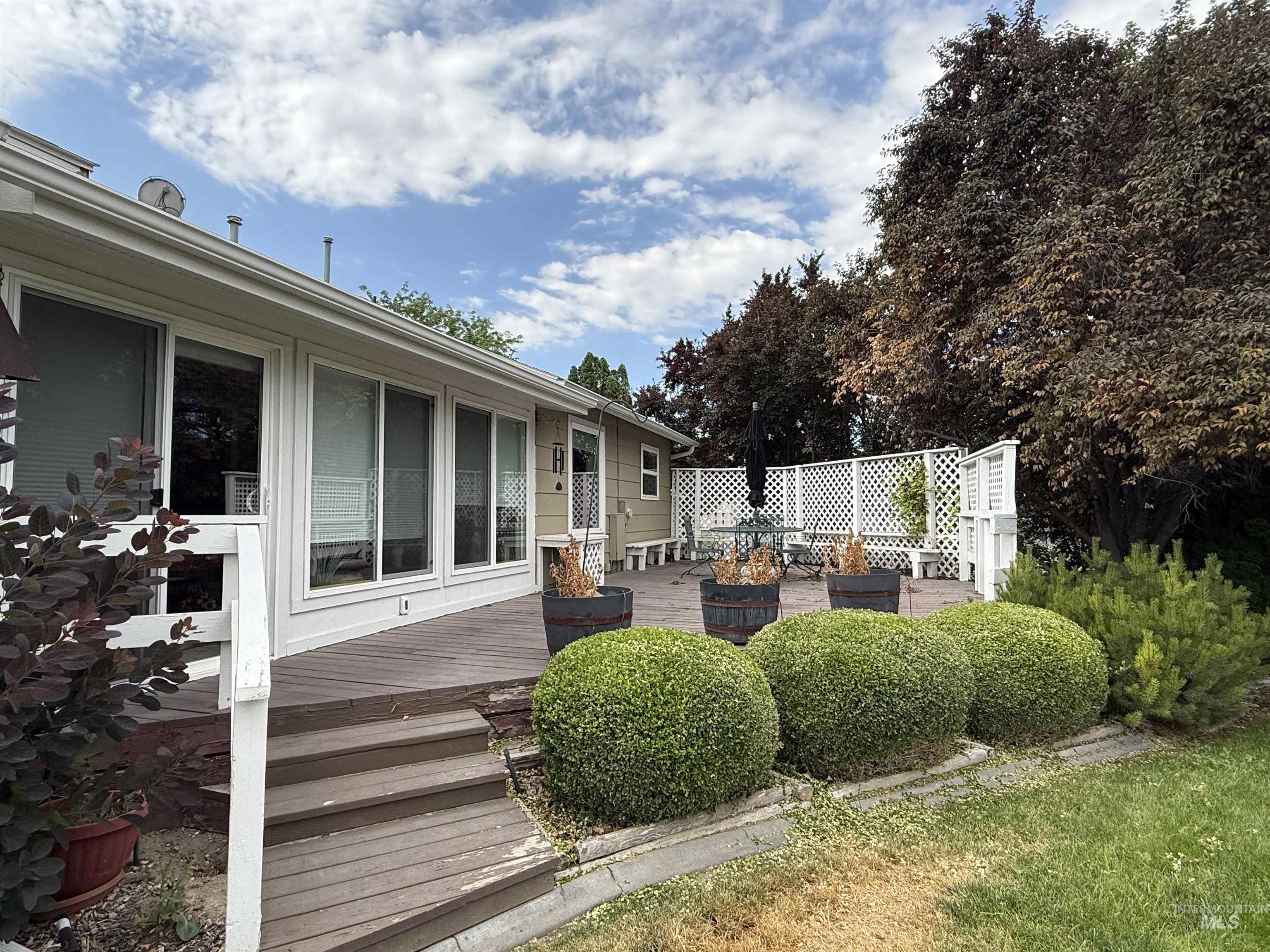 2561 Indian Trail, Twin Falls, Idaho 83301, 3 Bedrooms, 2 Bathrooms, Residential For Sale, Price $374,500,MLS 98993838