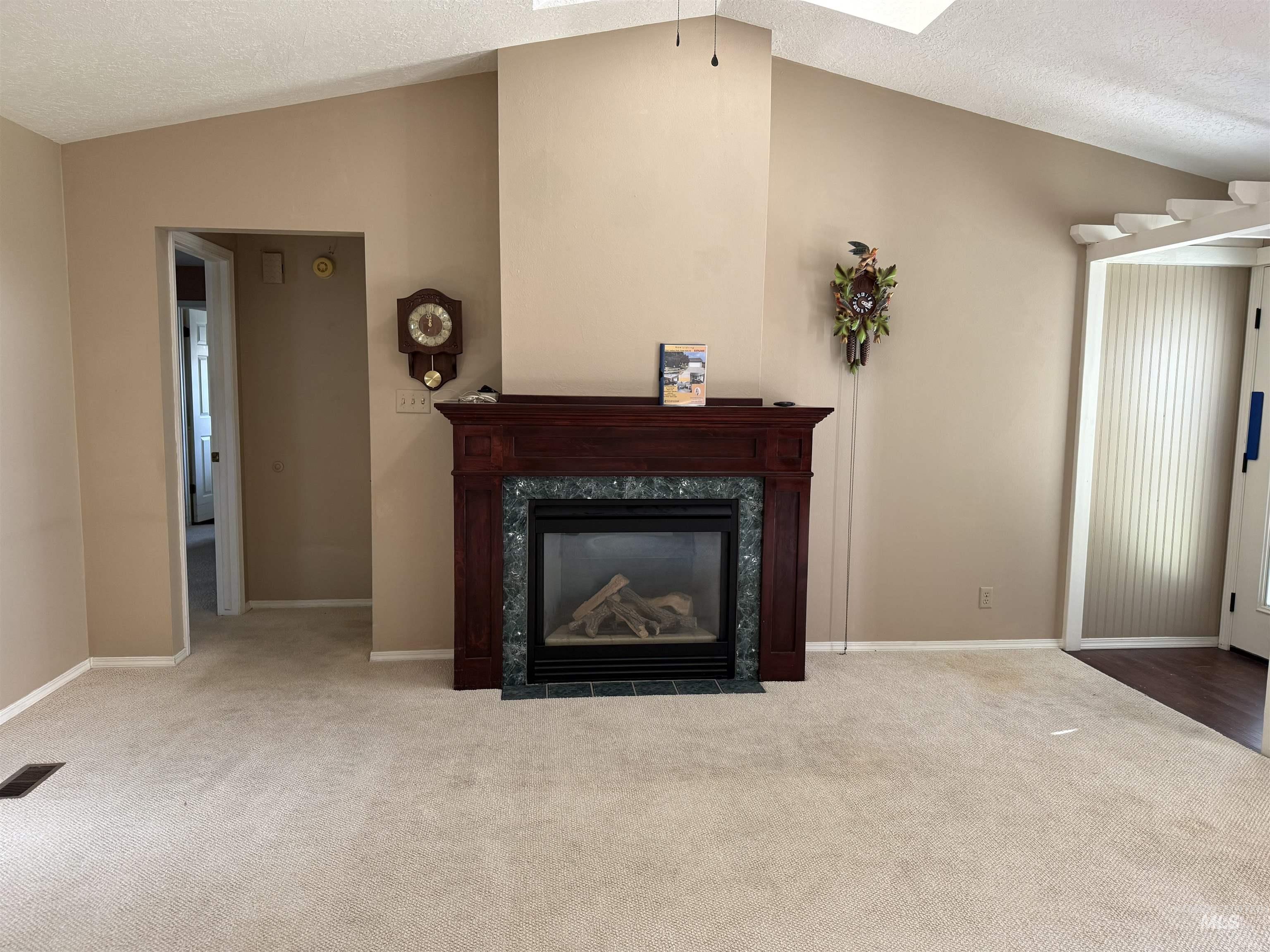 2561 Indian Trail, Twin Falls, Idaho 83301, 3 Bedrooms, 2 Bathrooms, Residential For Sale, Price $374,500,MLS 98993838