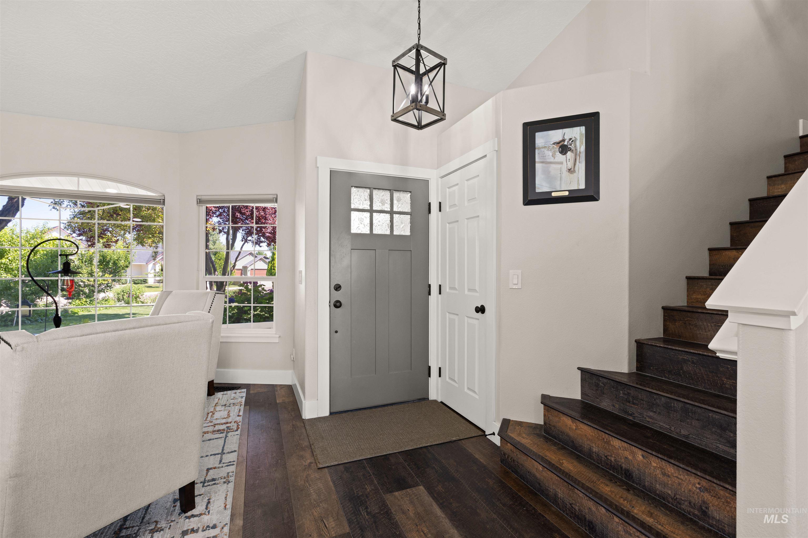 1827 W Lonesome Dove, Meridian, Idaho 83646, 4 Bedrooms, 3 Bathrooms, Residential For Sale, Price $574,900,MLS 98993840
