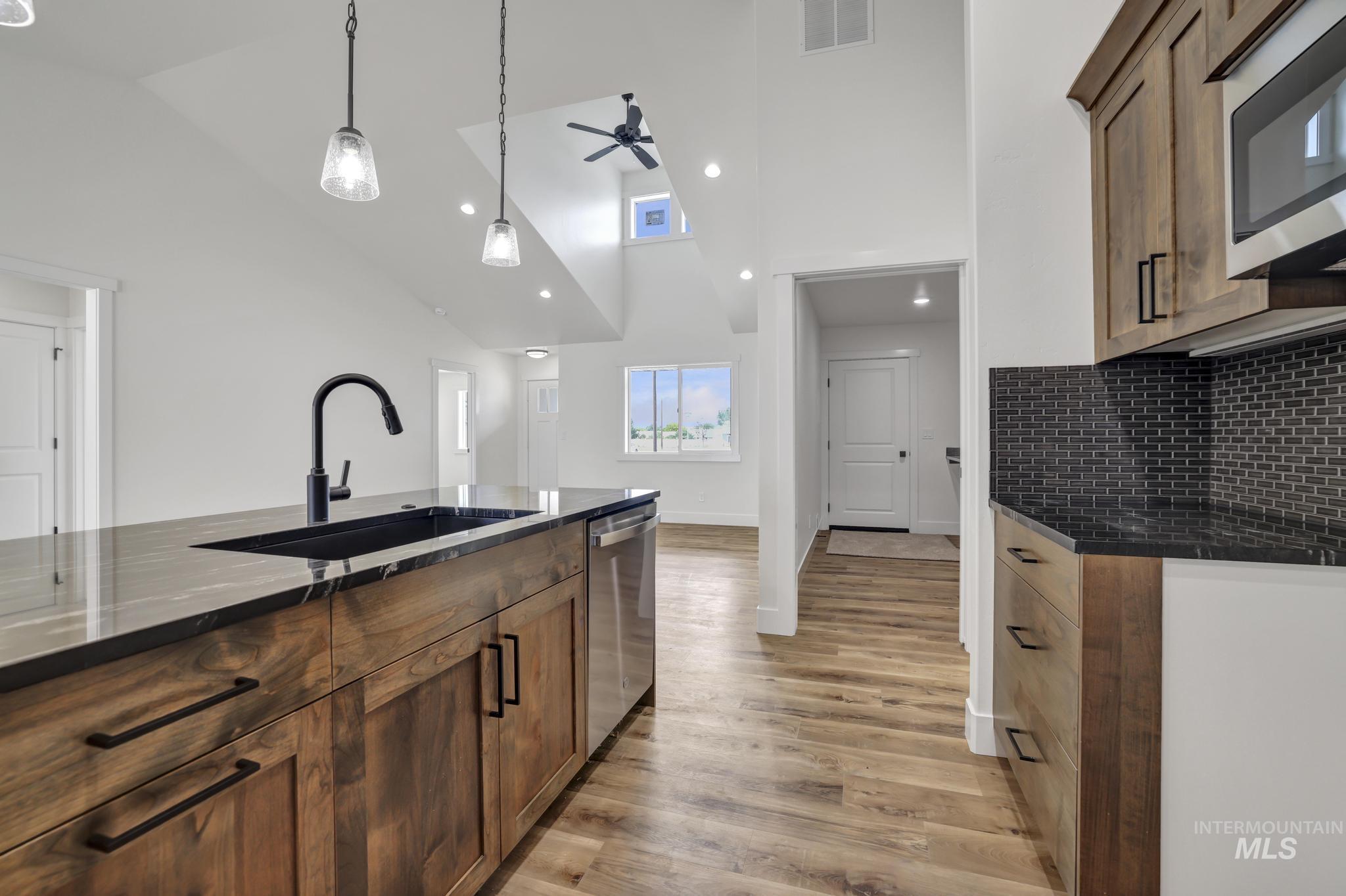 560 Aries Ct., Twin Falls, Idaho 83301, 3 Bedrooms, 2 Bathrooms, Residential For Sale, Price $399,999, 98993847