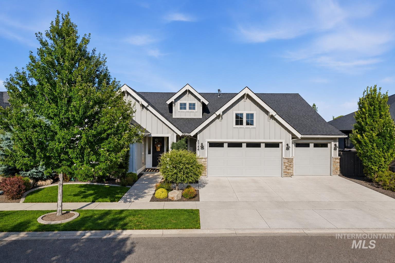 1744 N Annadale Way, Eagle, Idaho 83616, 4 Bedrooms, 2.5 Bathrooms, Residential For Sale, Price $899,900, 98993850